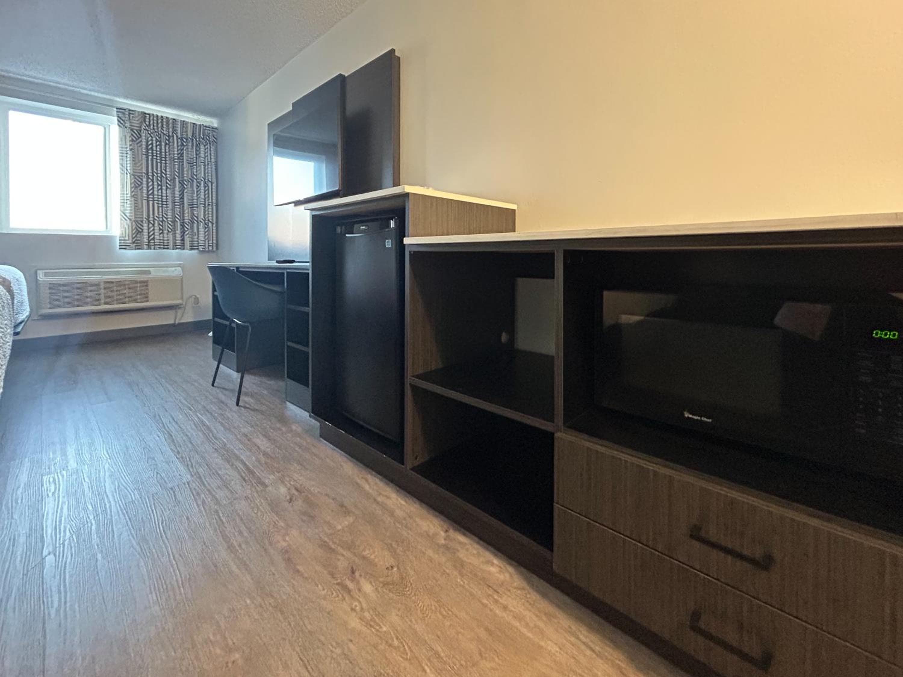 Studio 6 Suites Carson, CA