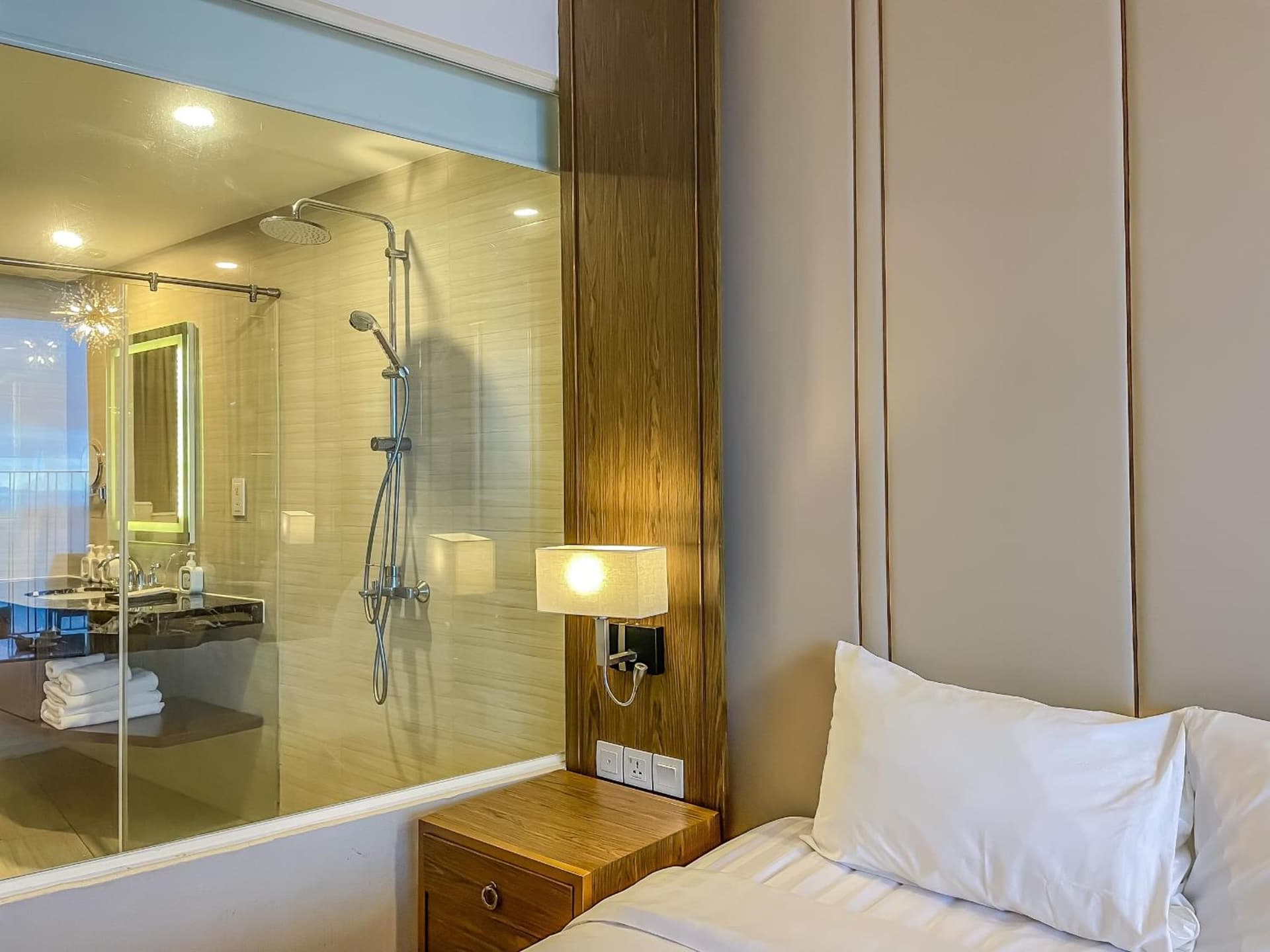 Luxury Seaview Panorama Nha Trang by Luna