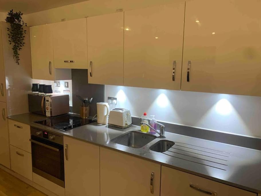 2 Bedrooms Apartment In RG Centre