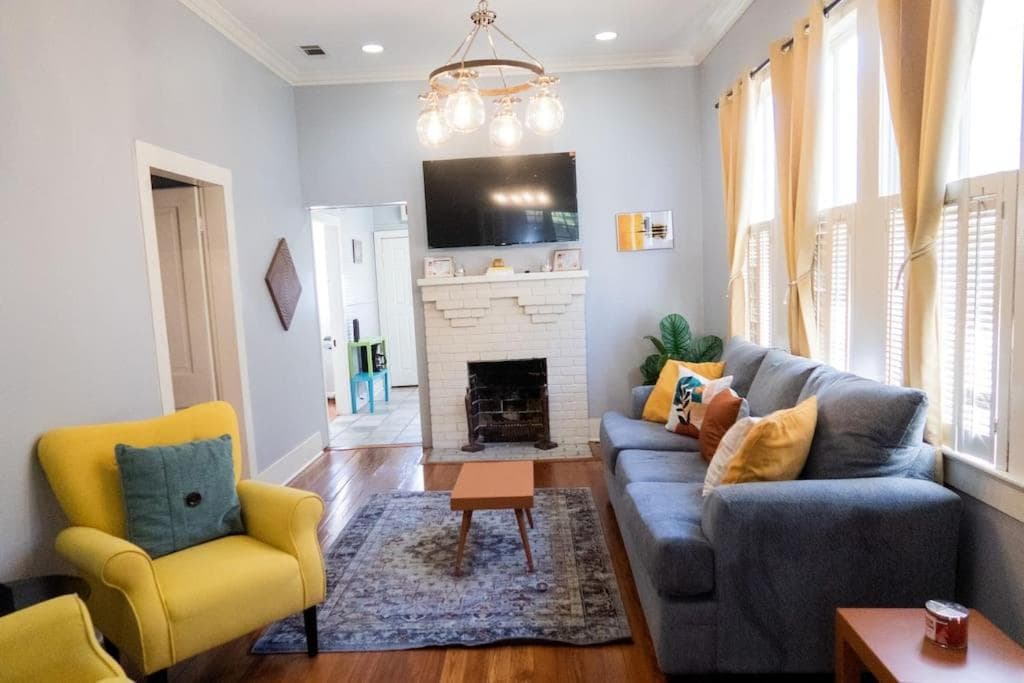 Downtown Cottage, Prime location