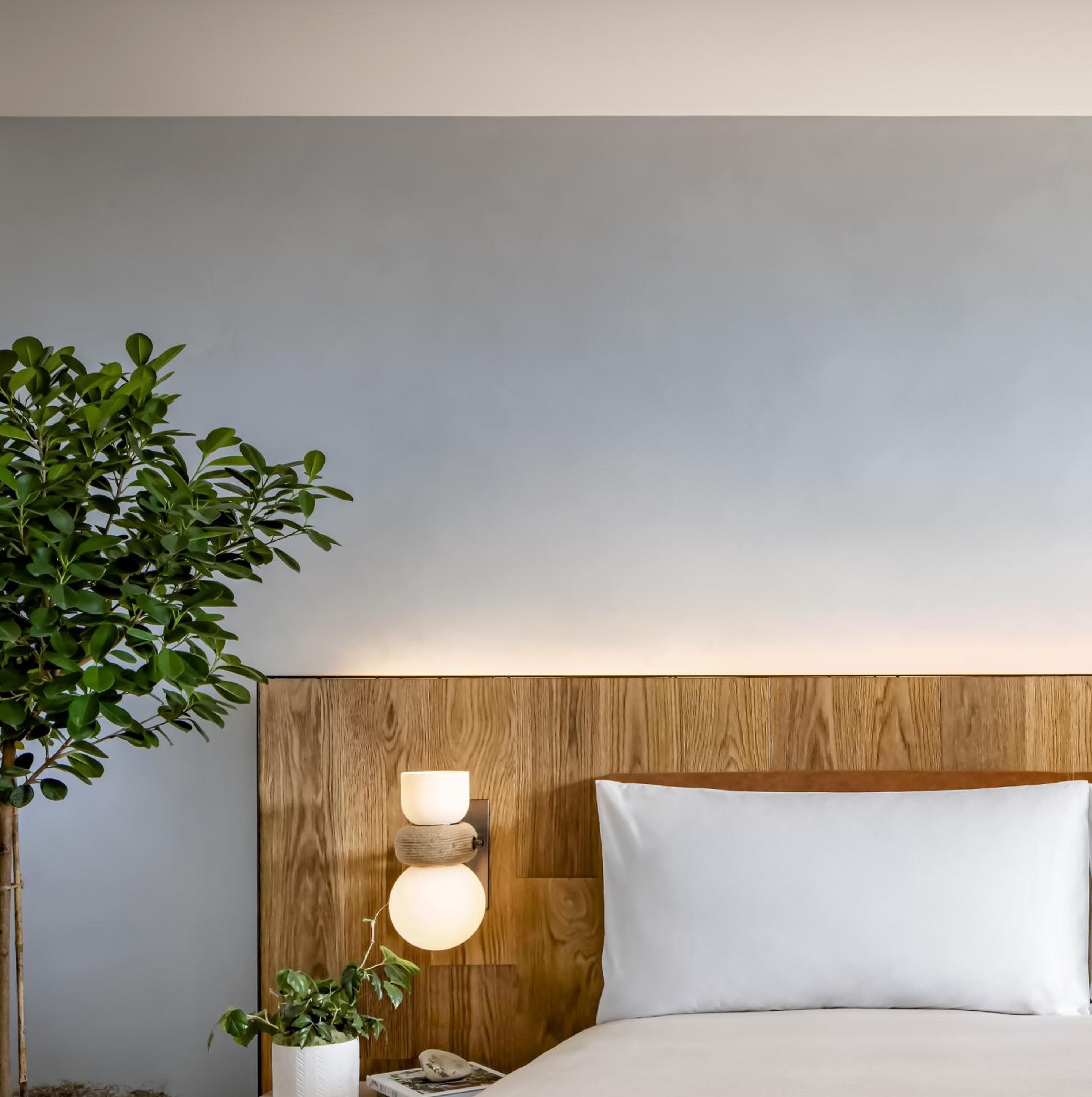 1 Hotel Toronto