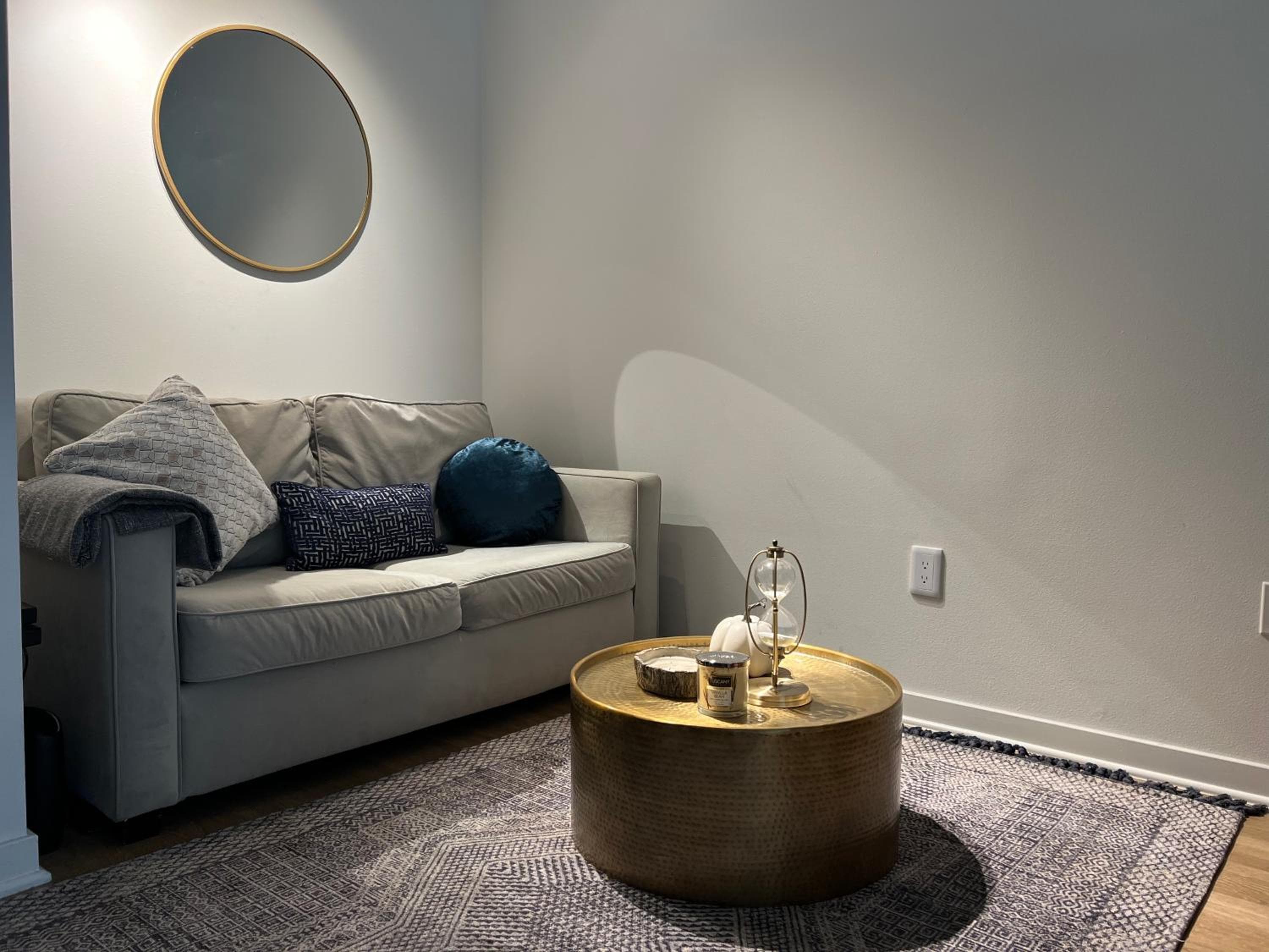 Arion- Cozy Santa Monica getaway steps to the beach Free Parking