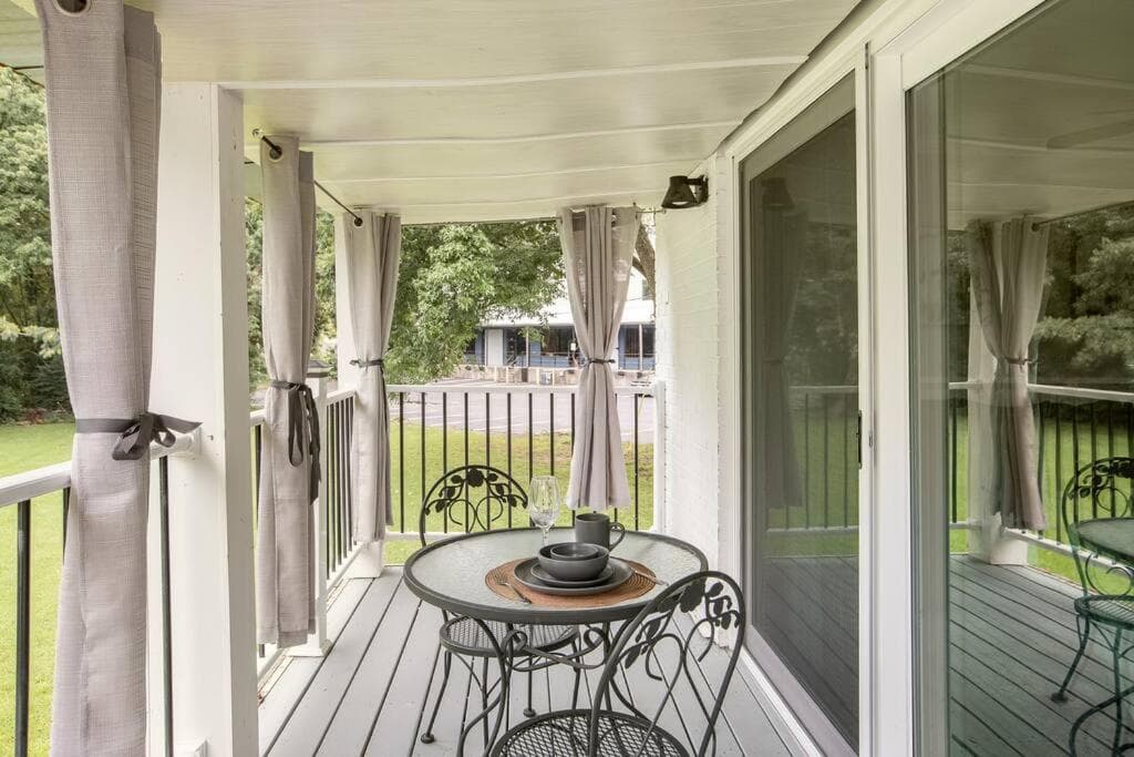 2BD - 5Min to Airport - 3B