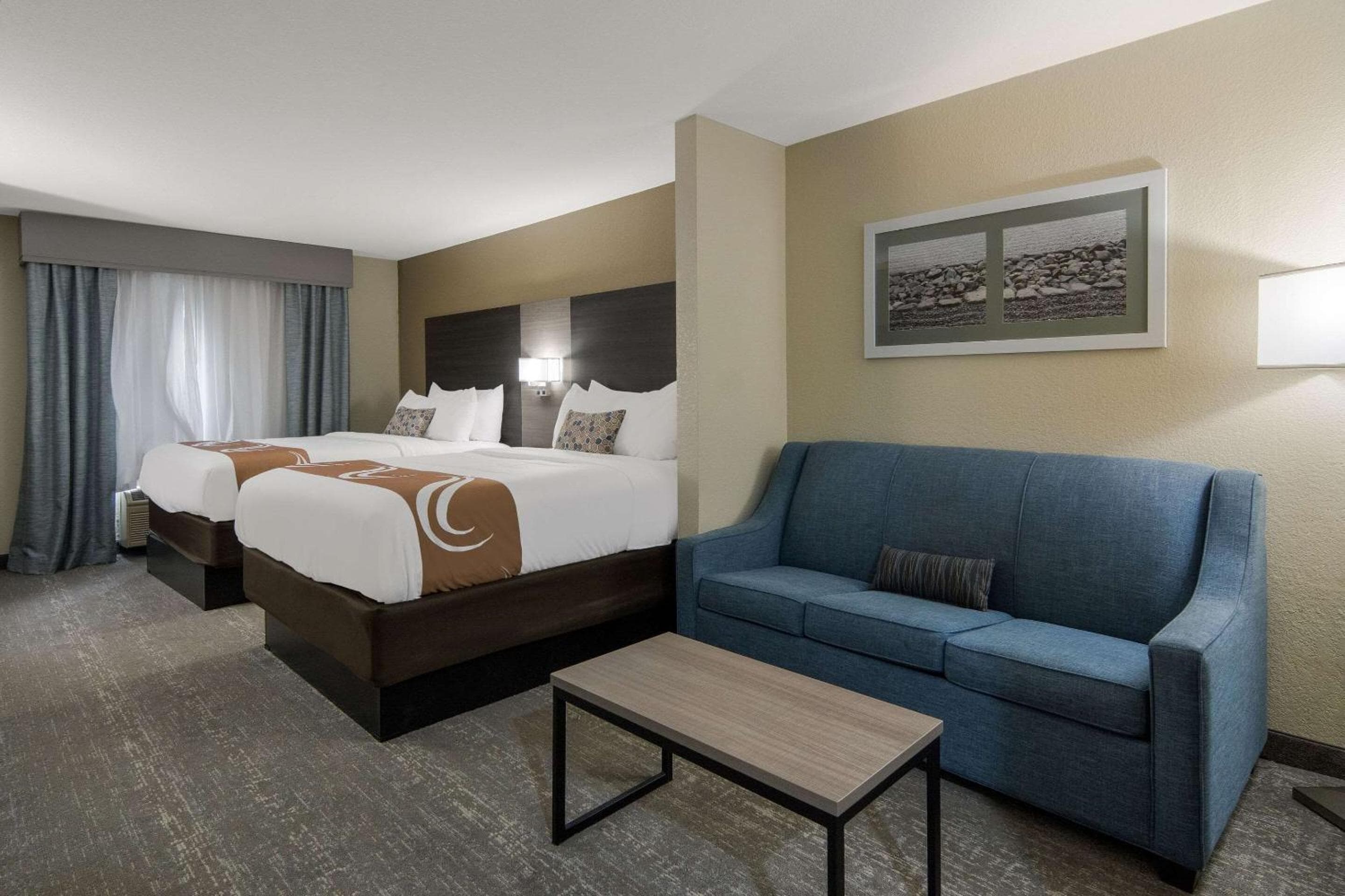 Quality Inn & Suites Roanoke - Fort Worth North