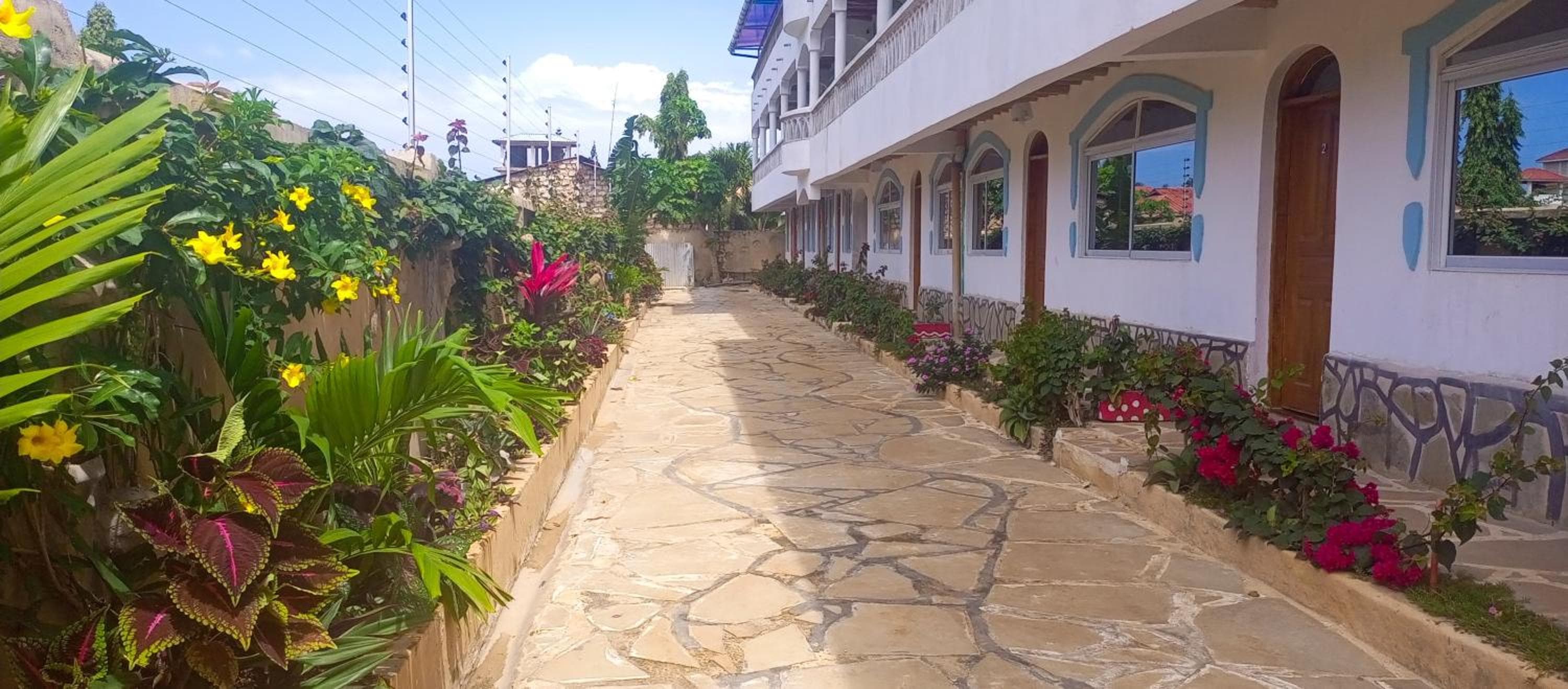 CASA BOUGAN APARTMENTS