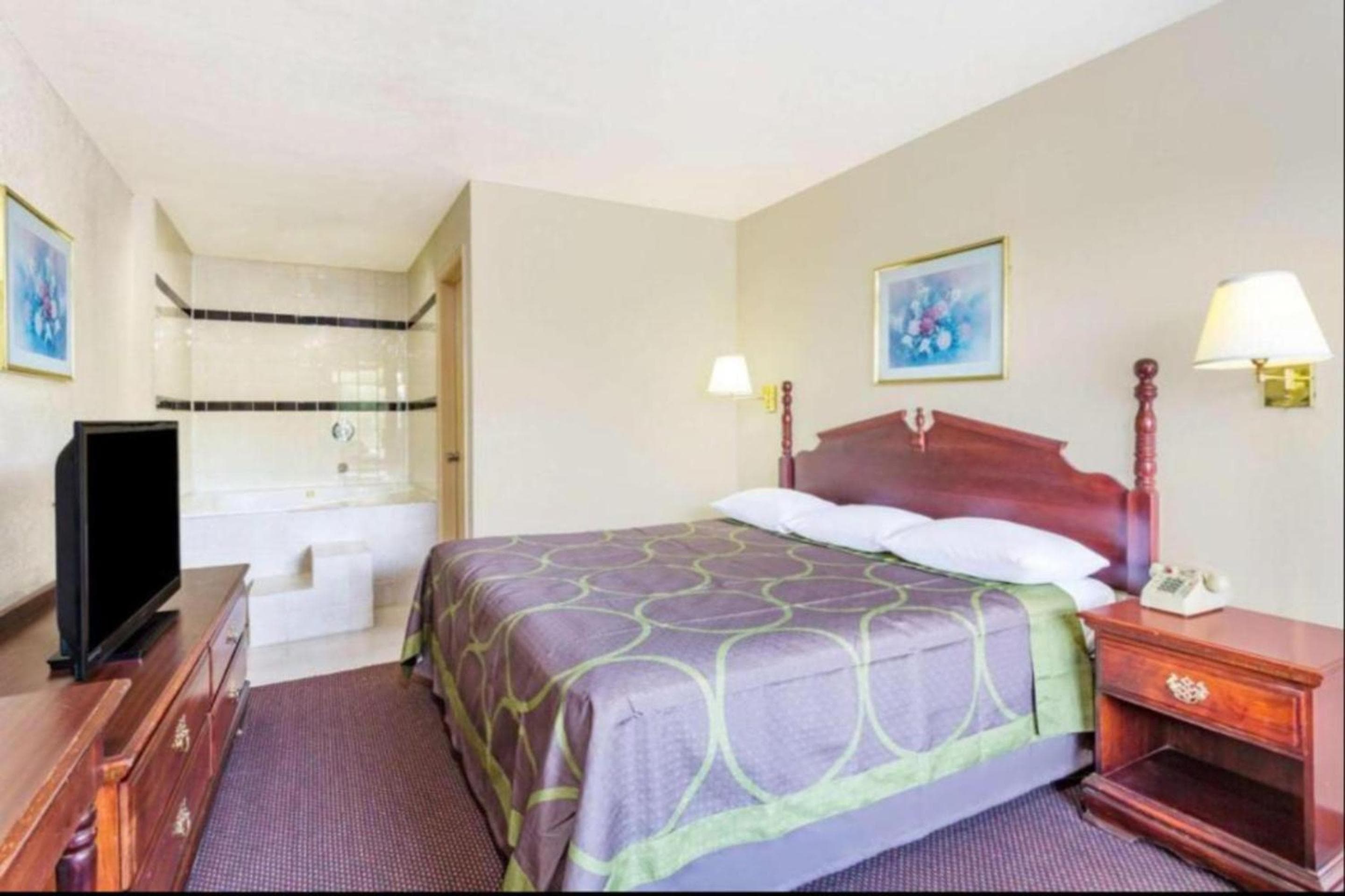 Ashland Studio Inn Richmond North near Kings Dominion -Listing Partner
