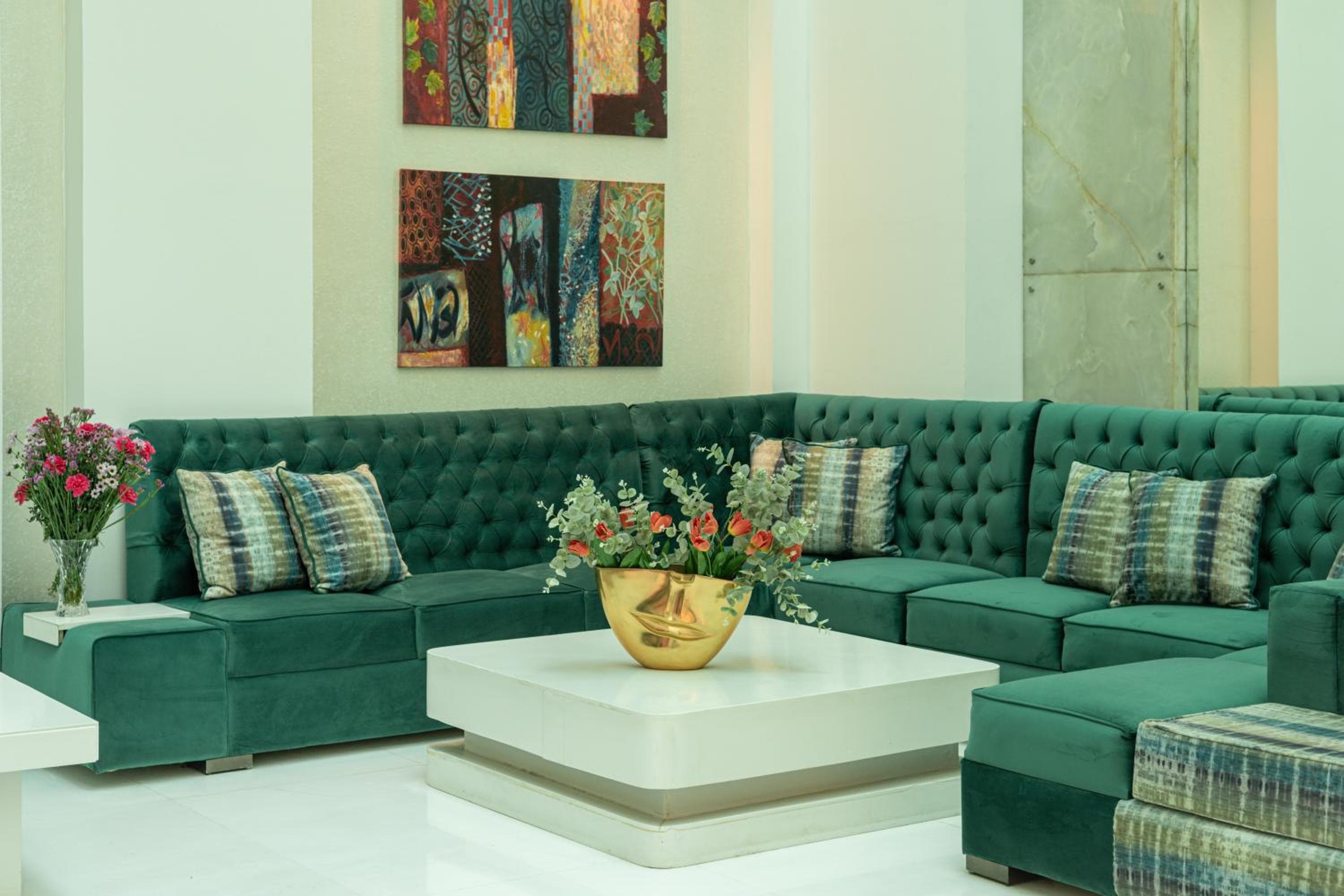 The Ashtan Sarovar Portico