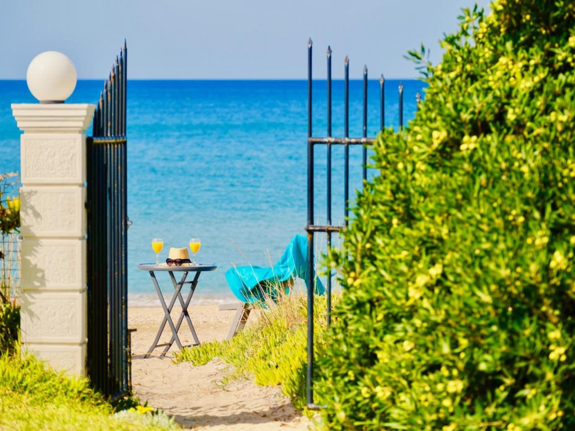 Beachfront Villas Stato Da Mar by DadoVillas