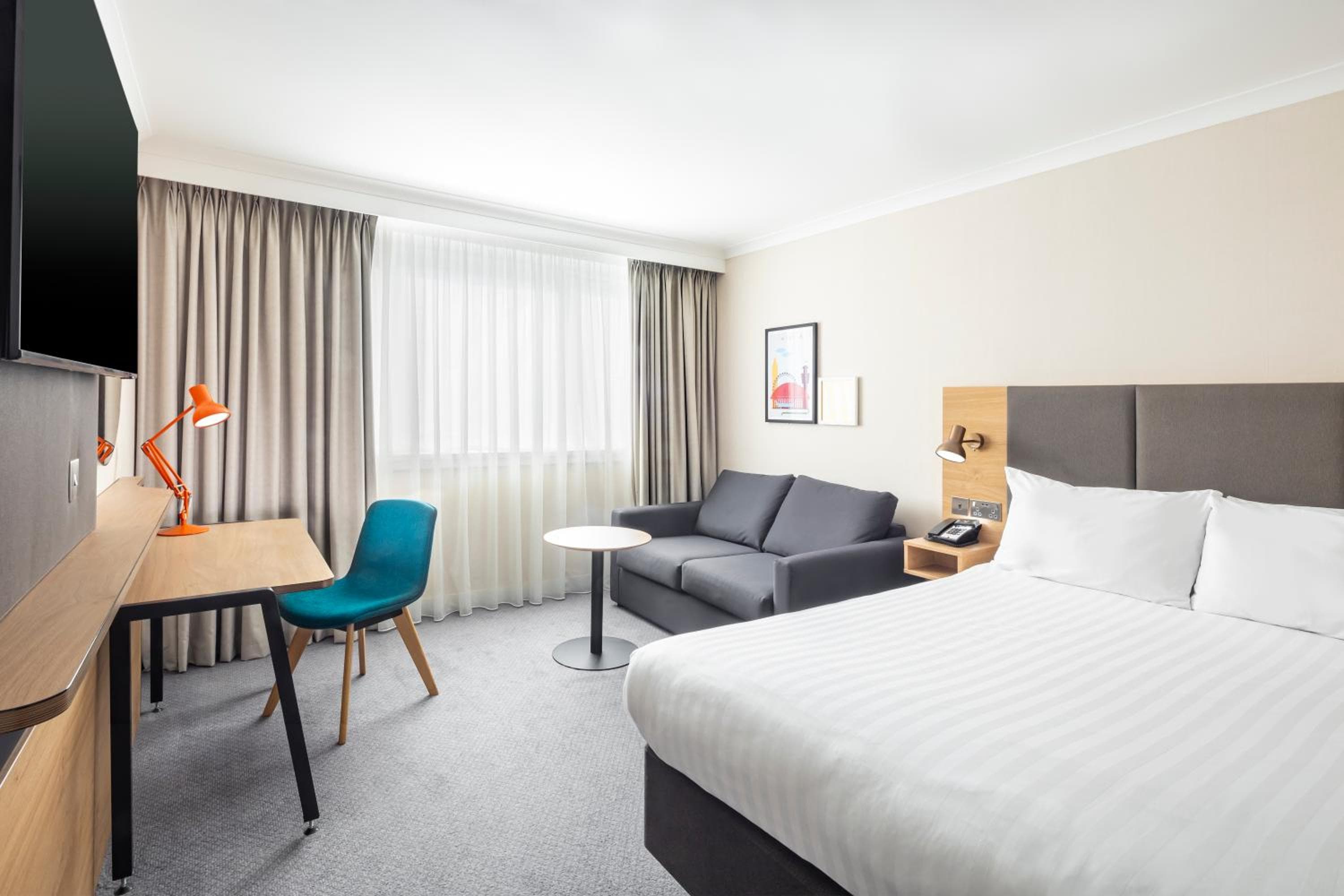 Holiday Inn London - Gatwick Airport by IHG