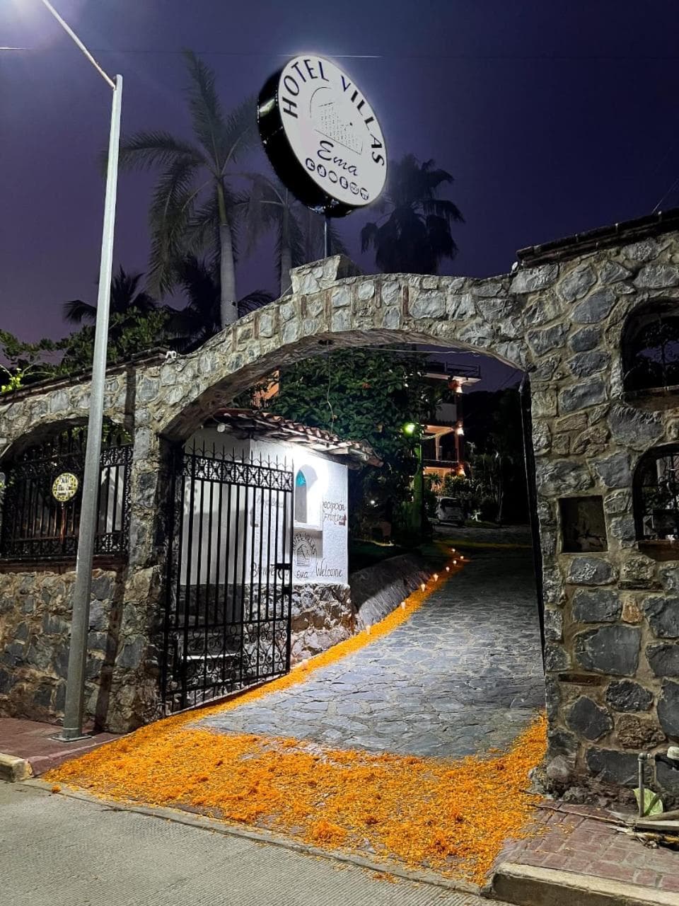 Hotel Villas Ema