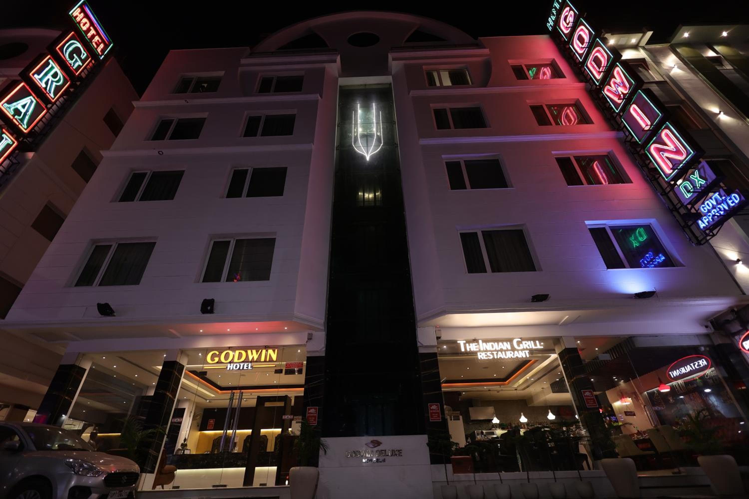 HOTEL GODWIN DELUXE NEAR CONNAUGHT PLACE Offers FREE AIRPORT PICKUP