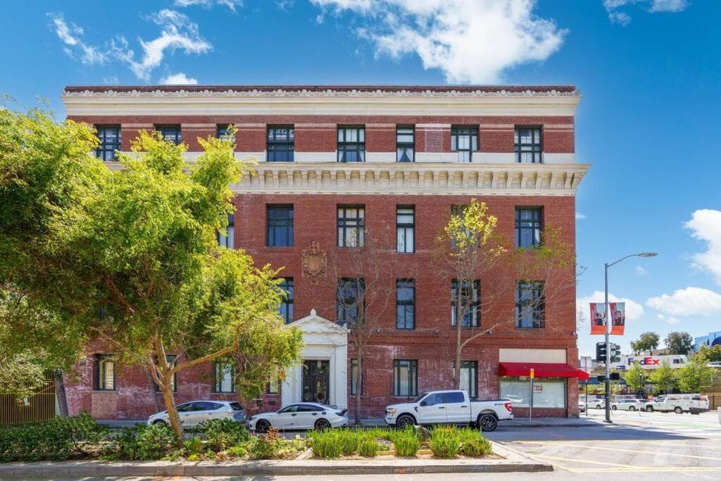 Modern Loft in Mission / Hayes Valley with Parking