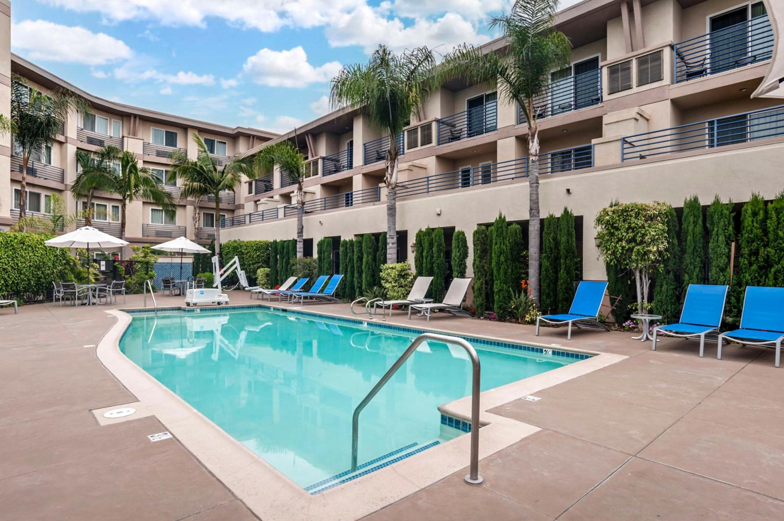 Best Western Plus Marina Gateway Hotel