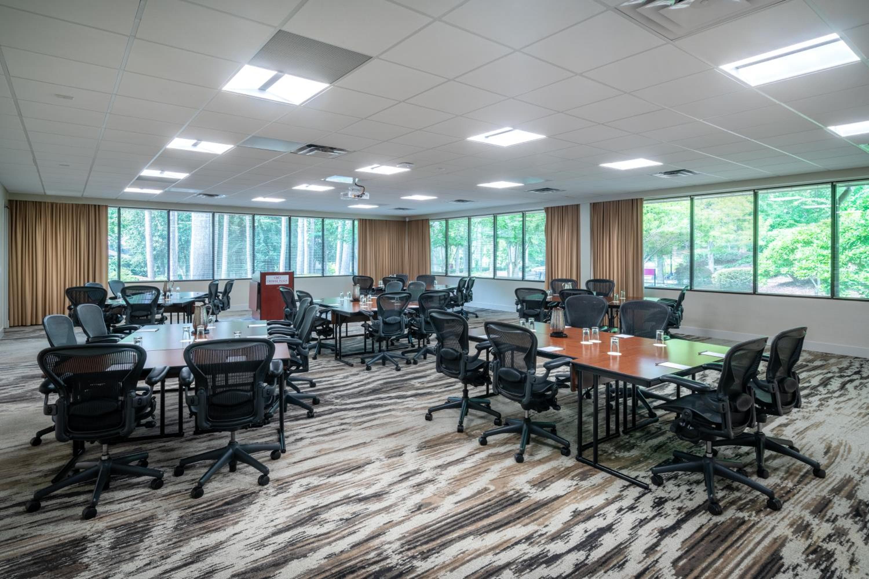 Crowne Plaza Atlanta SW - Peachtree City by IHG