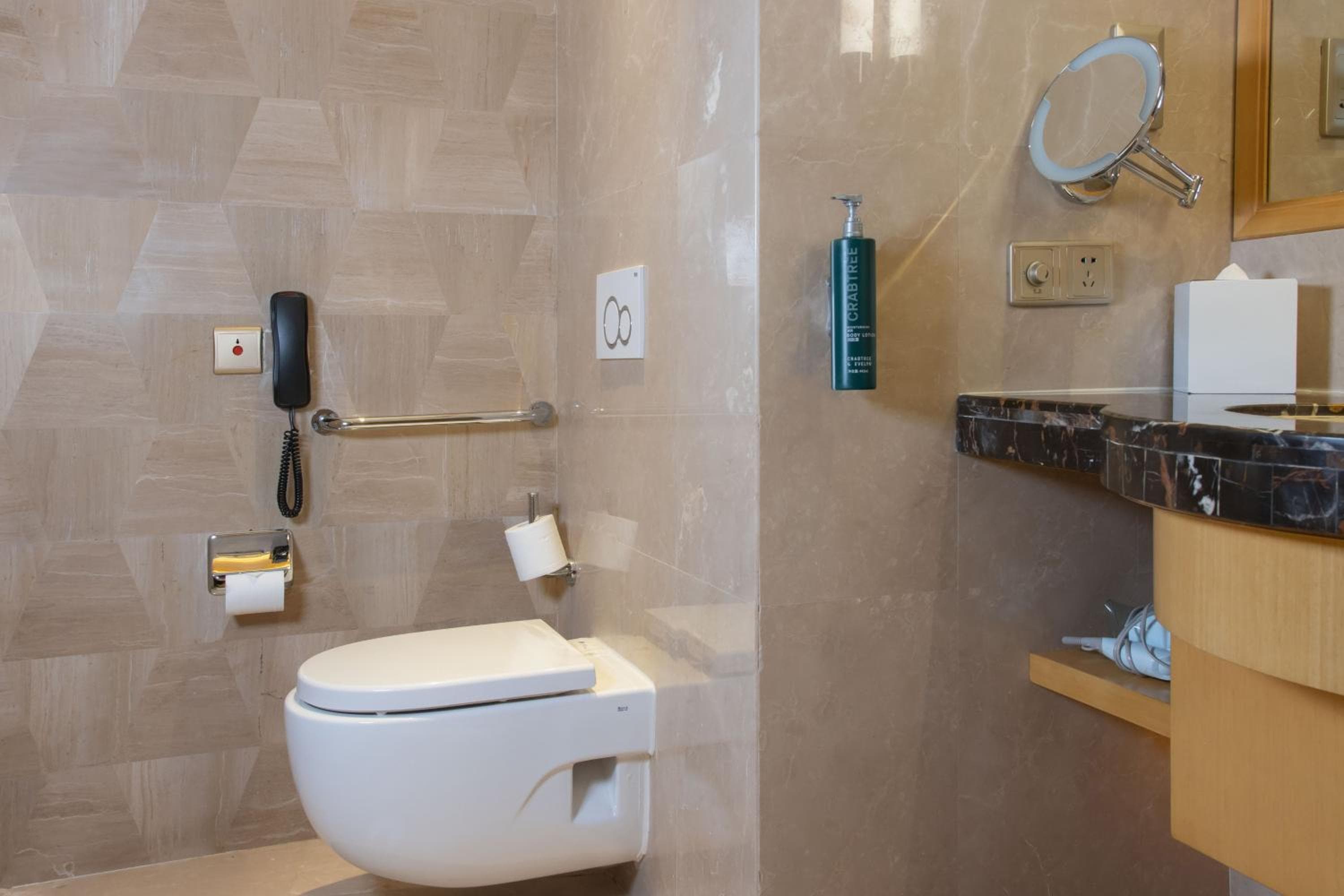 DoubleTree by Hilton Hotel Xiamen - Wuyuan Bay