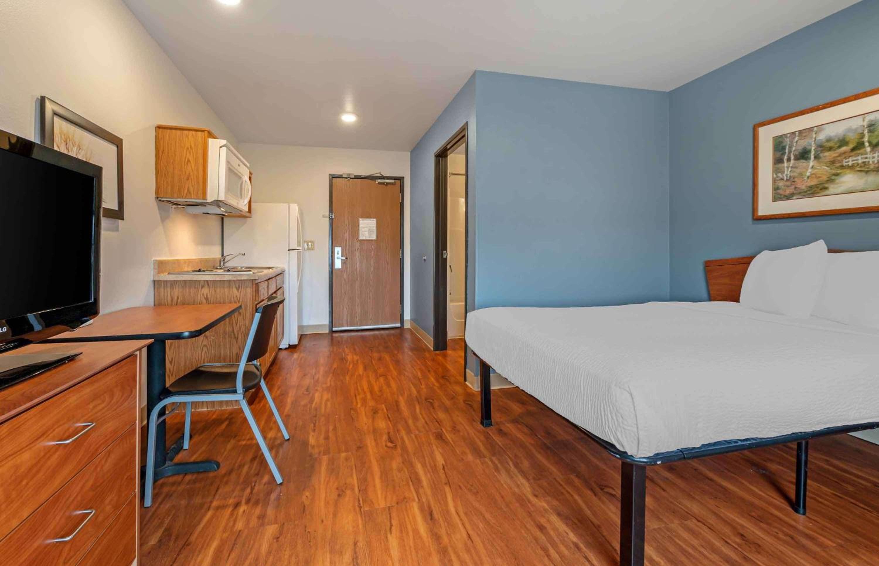 Extended Stay America Select Suites - Indianapolis - Greenwood