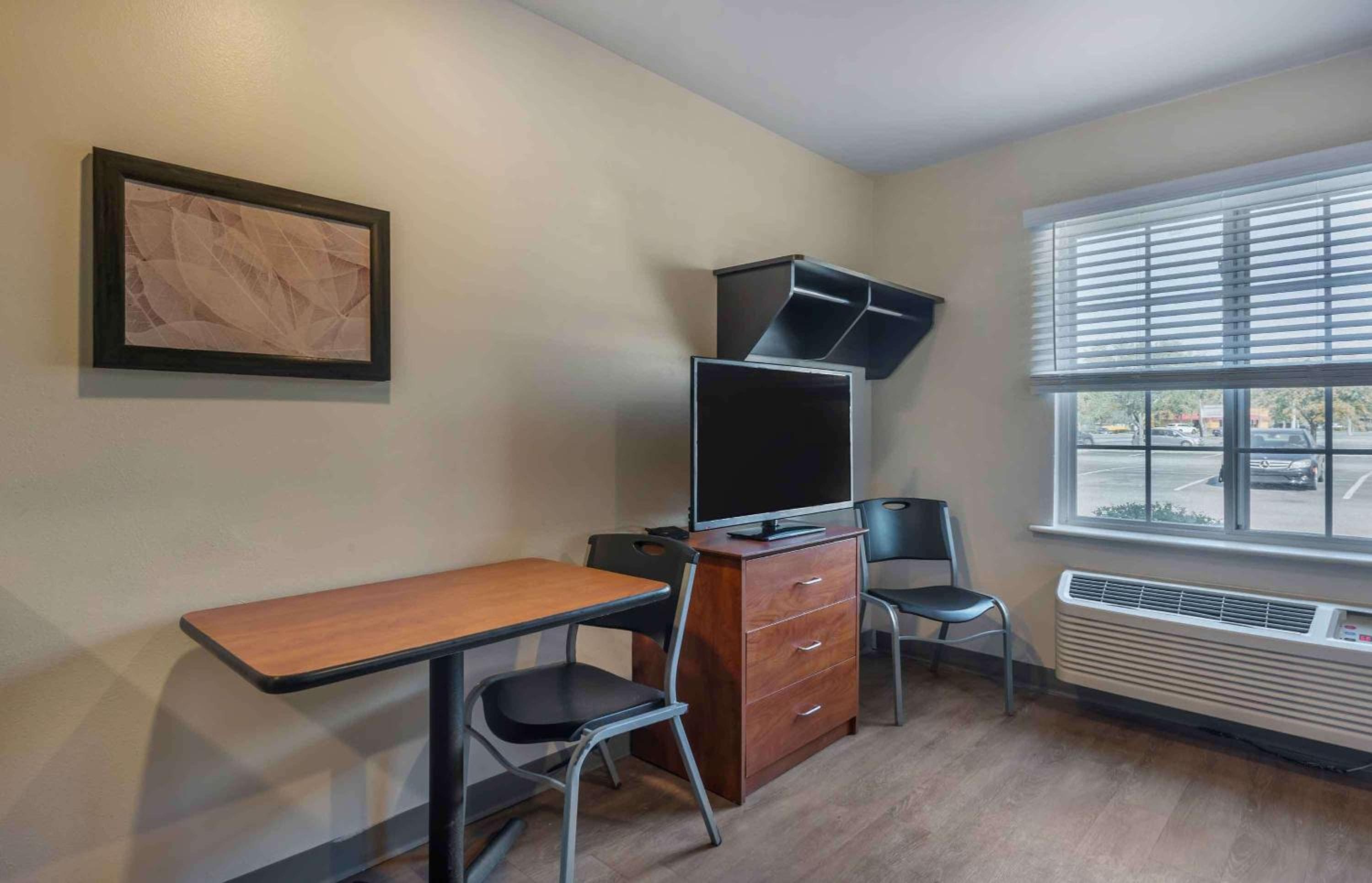 Extended Stay America Select Suites - Charleston - Ashley Phosphate Rd