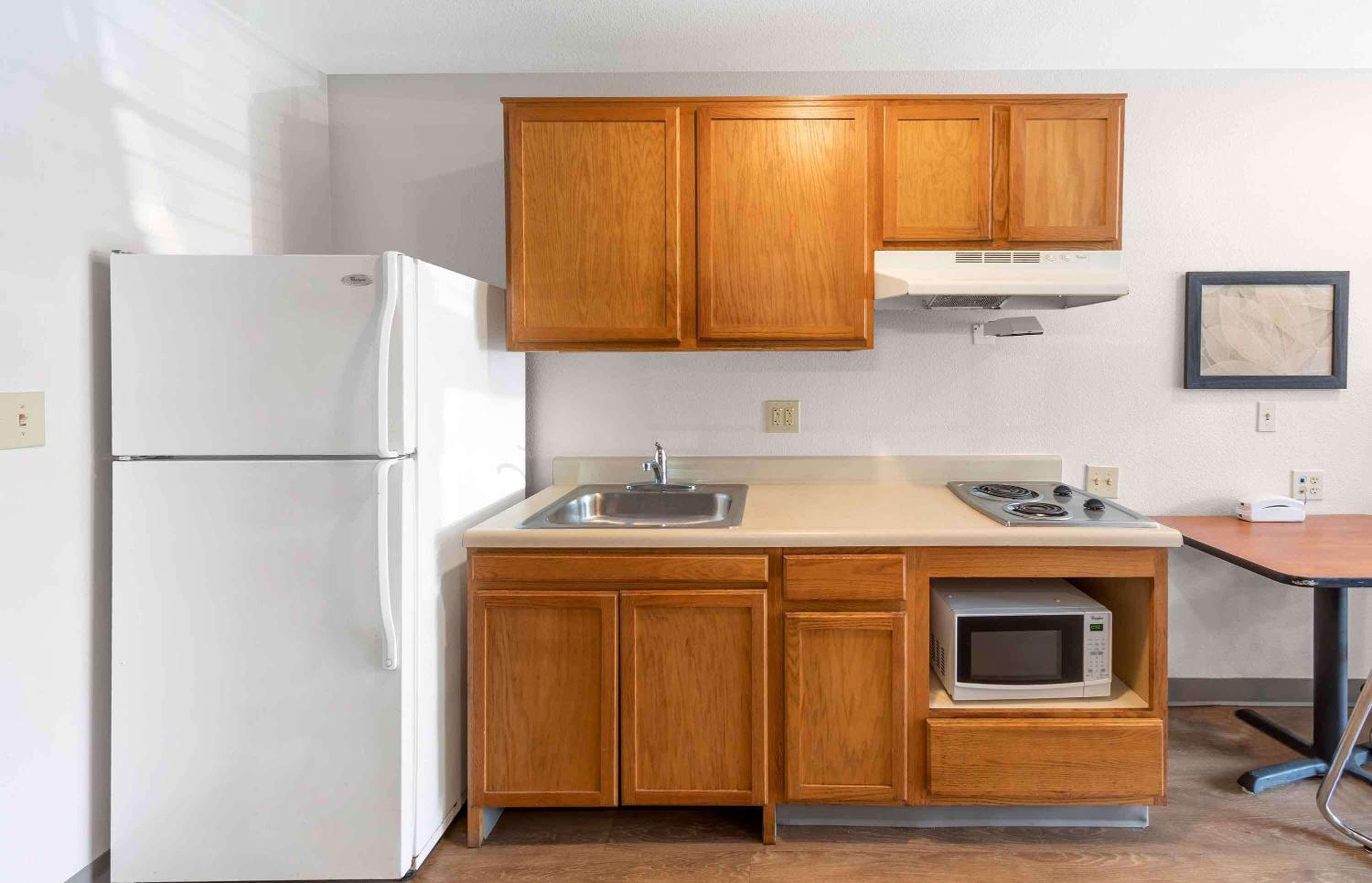 Extended Stay America Select Suites - Charleston - Ashley Phosphate Rd