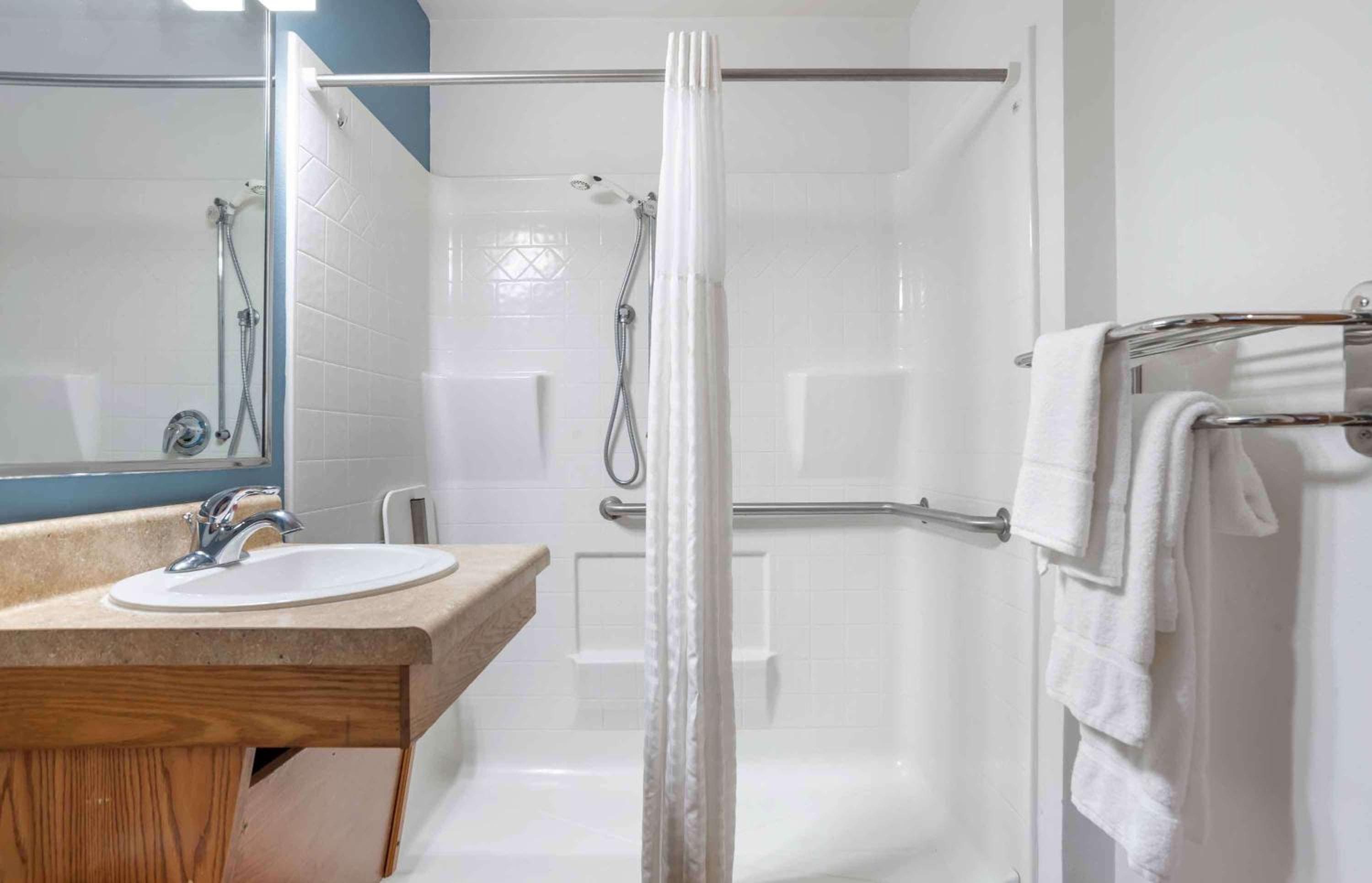 Extended Stay America Select Suites - Charleston - Ashley Phosphate Rd