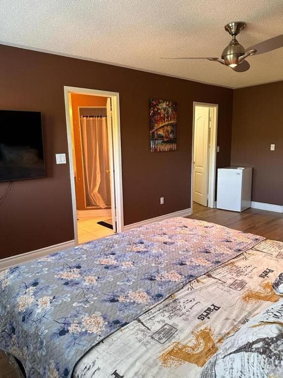 Beautiful Master bedroom unit with private washroom
