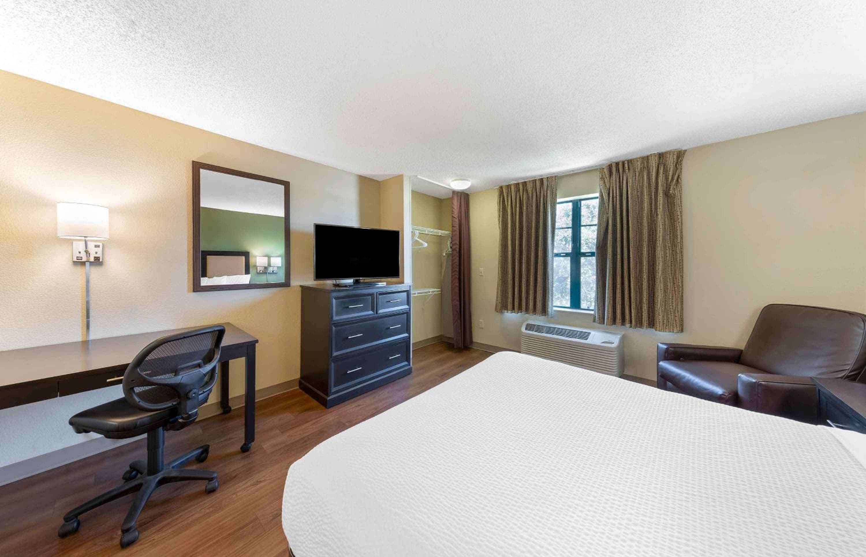 Extended Stay America Suites - Philadelphia - Cherry Hill