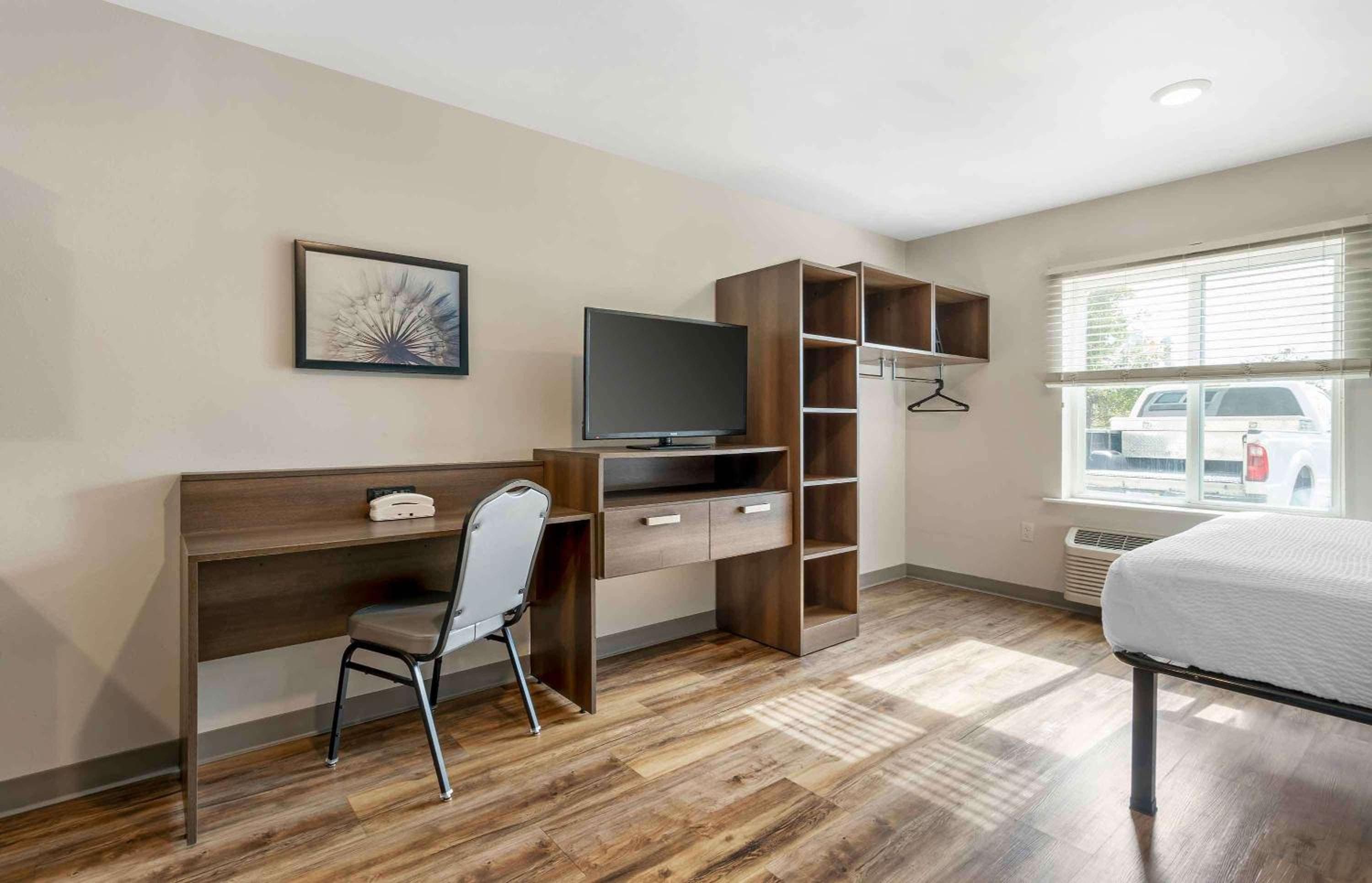Extended Stay America Suites - Philadelphia - Plymouth Meeting - West