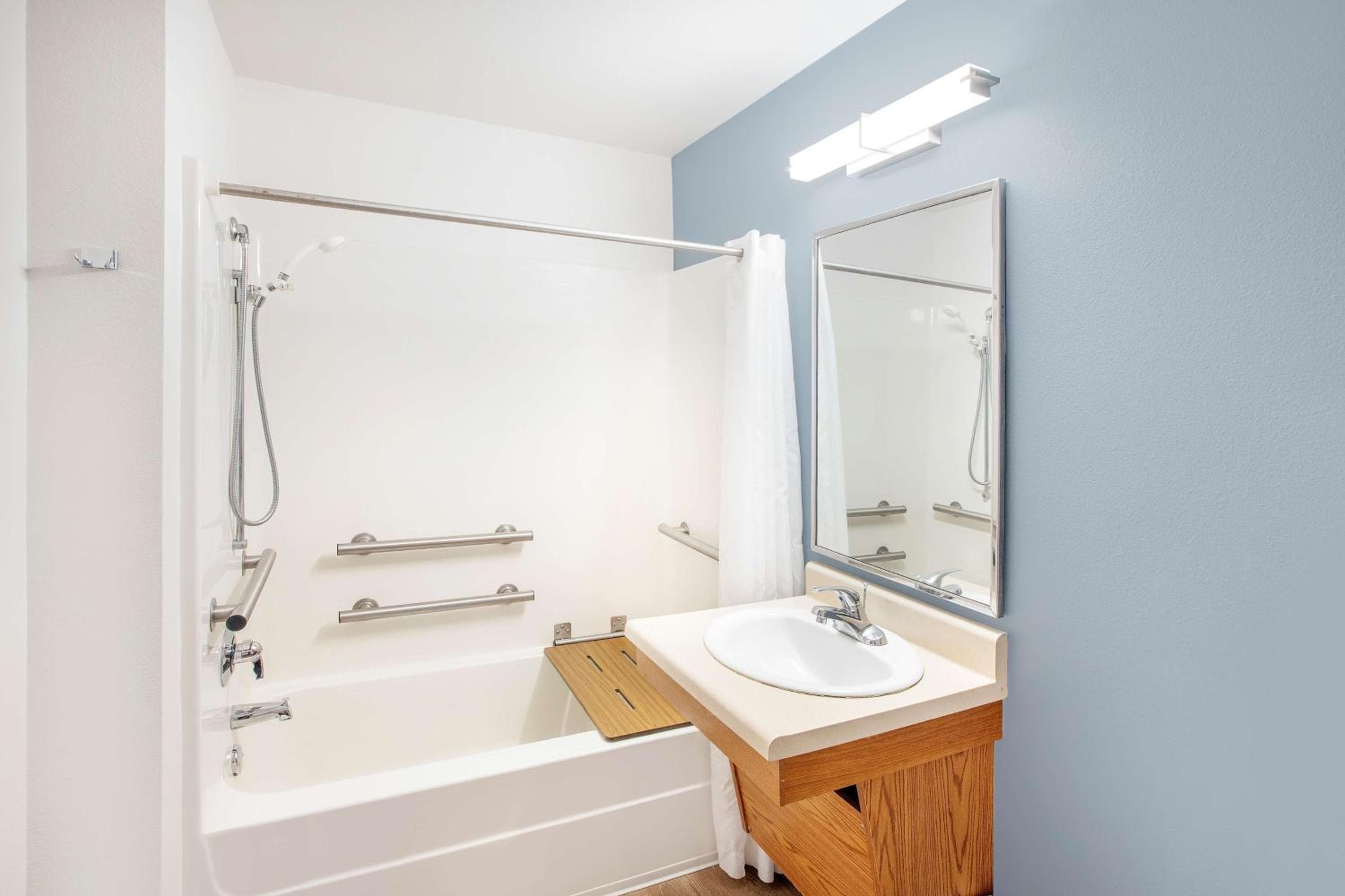 WoodSpring Suites Springdale
