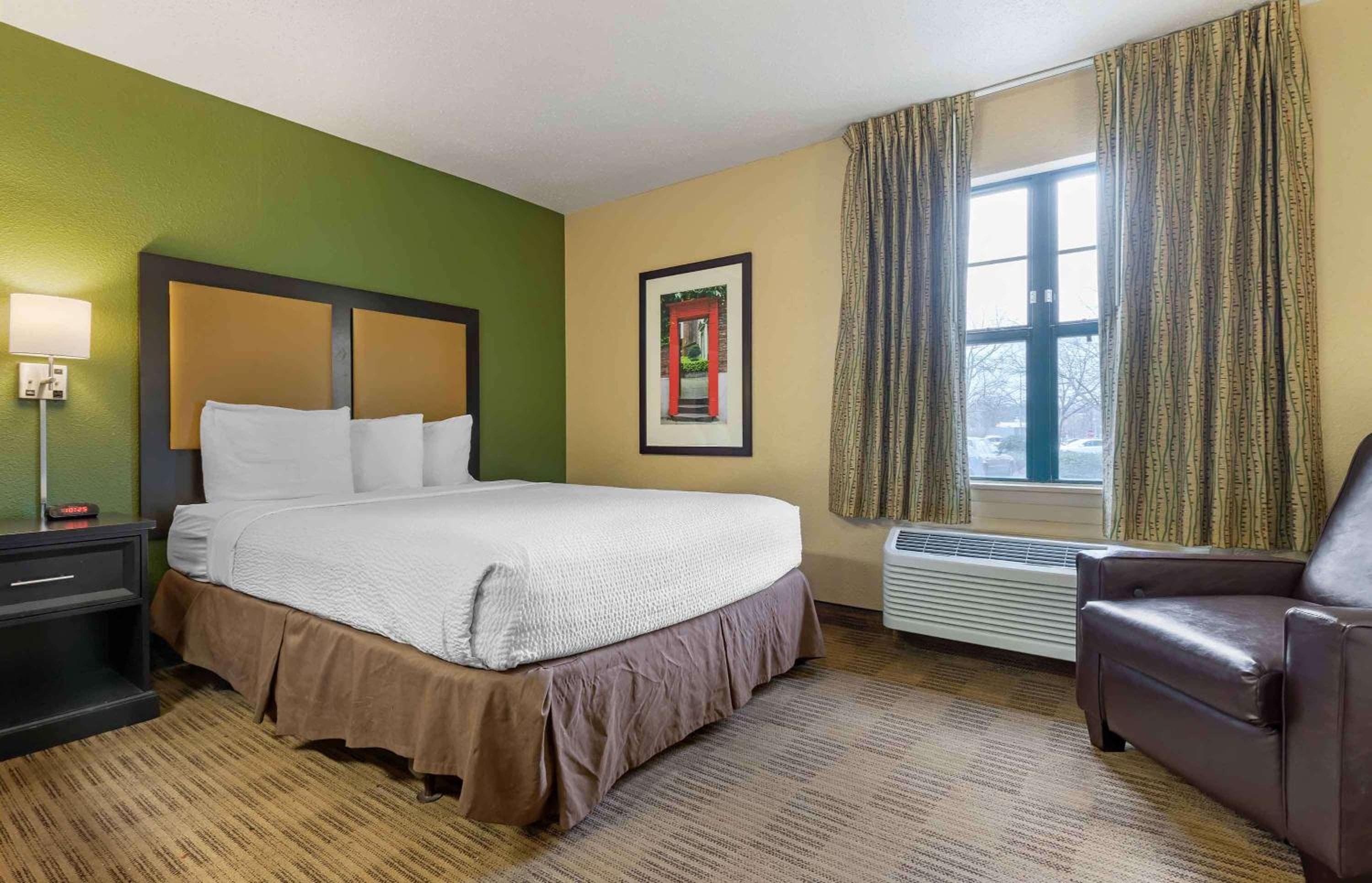 Extended Stay America Select Suites - Greenville - Airport