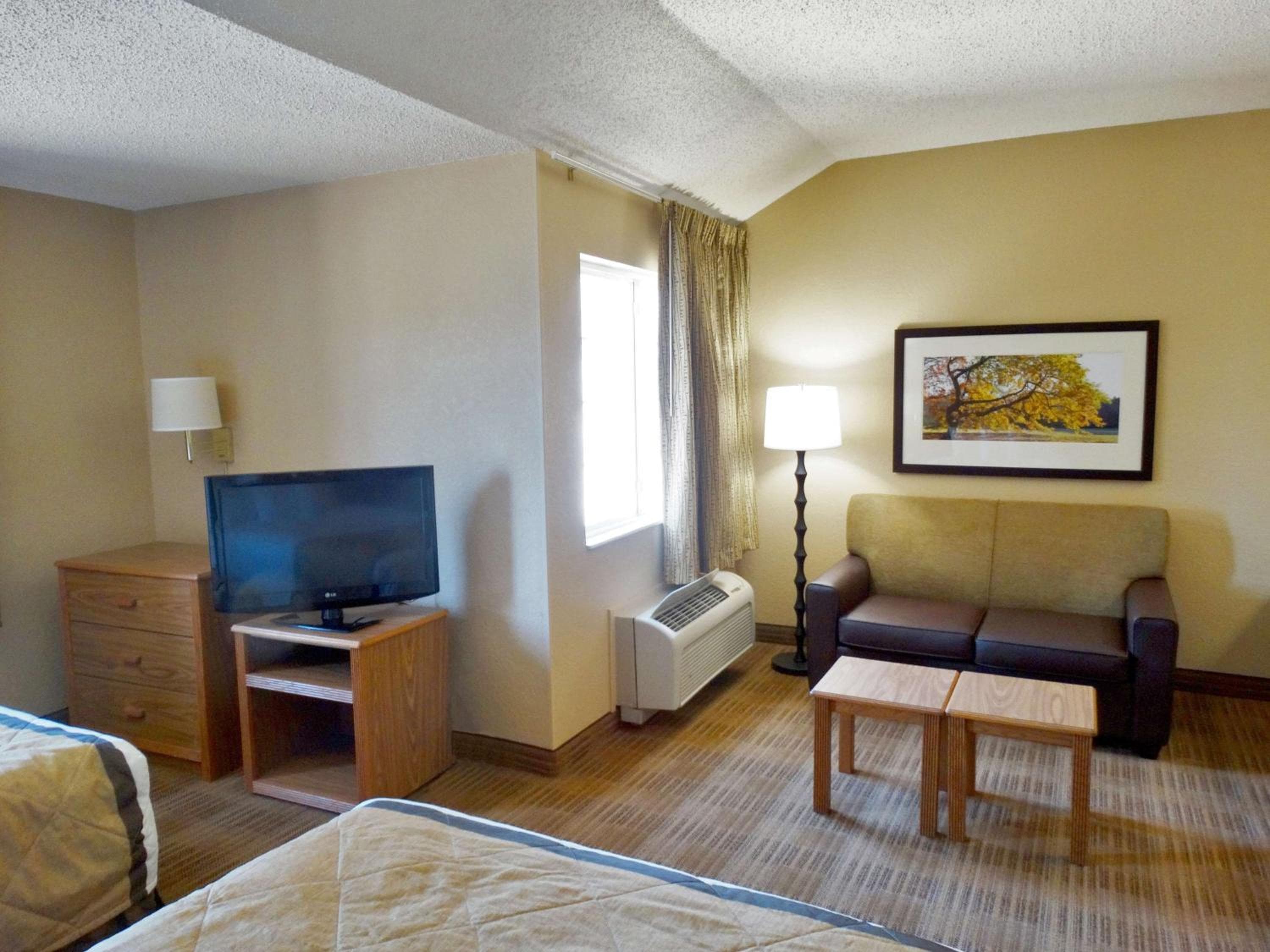 Studio 6 Corporate Extended Stay Philadelphia Malvern Swedesford Rd PA