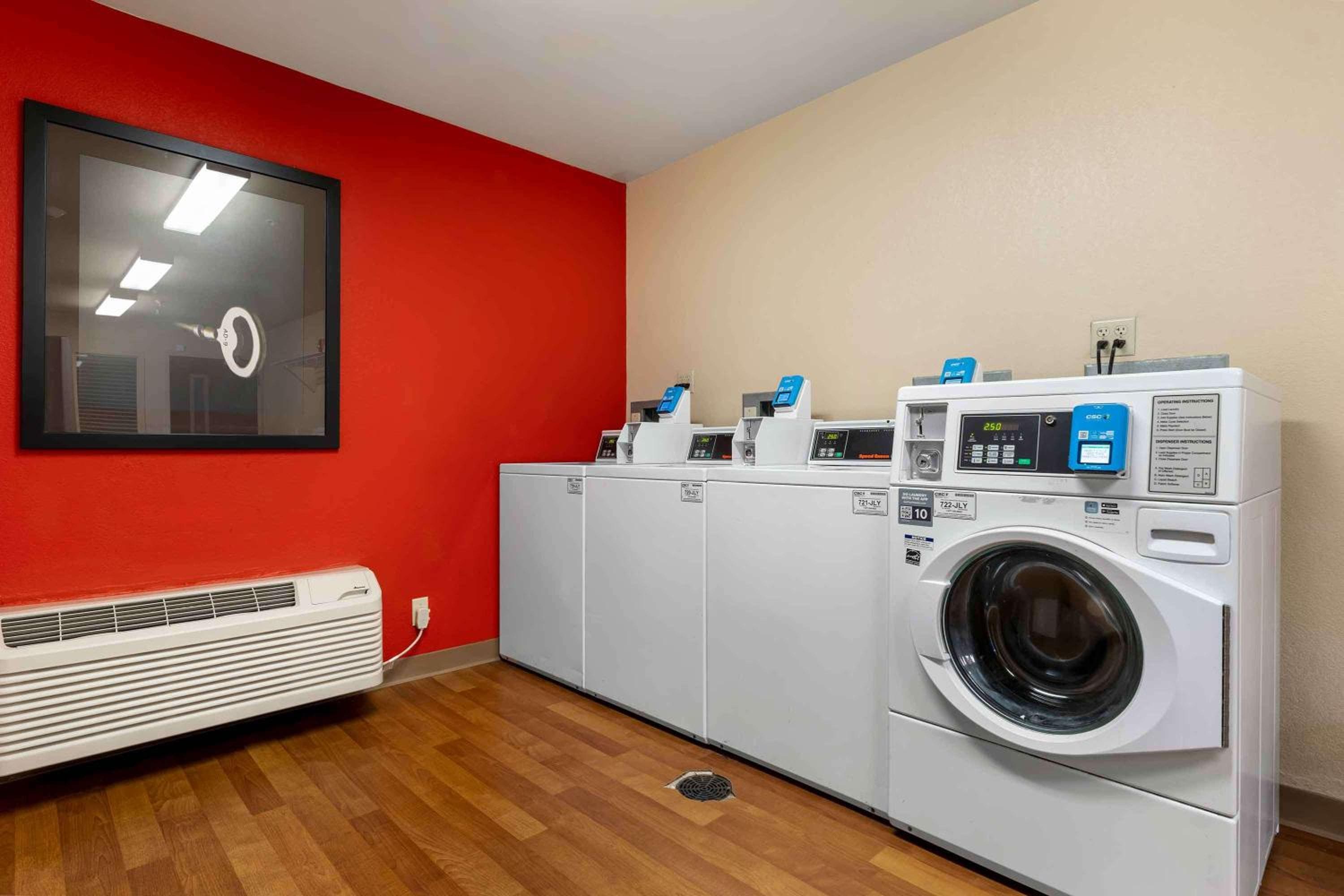 Extended Stay America Select Suites - Chicago - Hanover Park