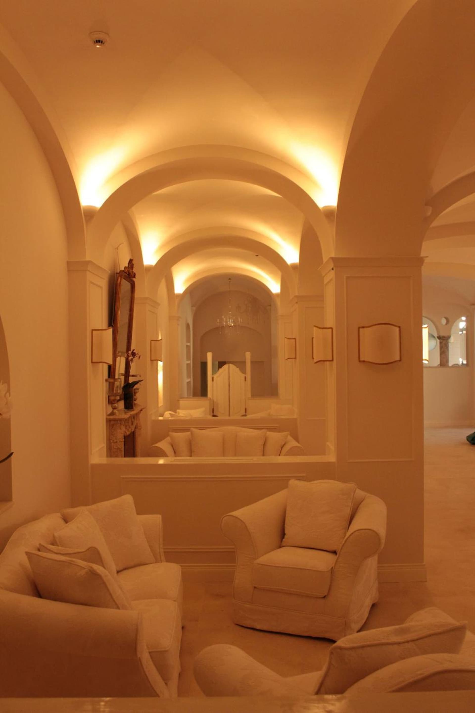 Minori Palace