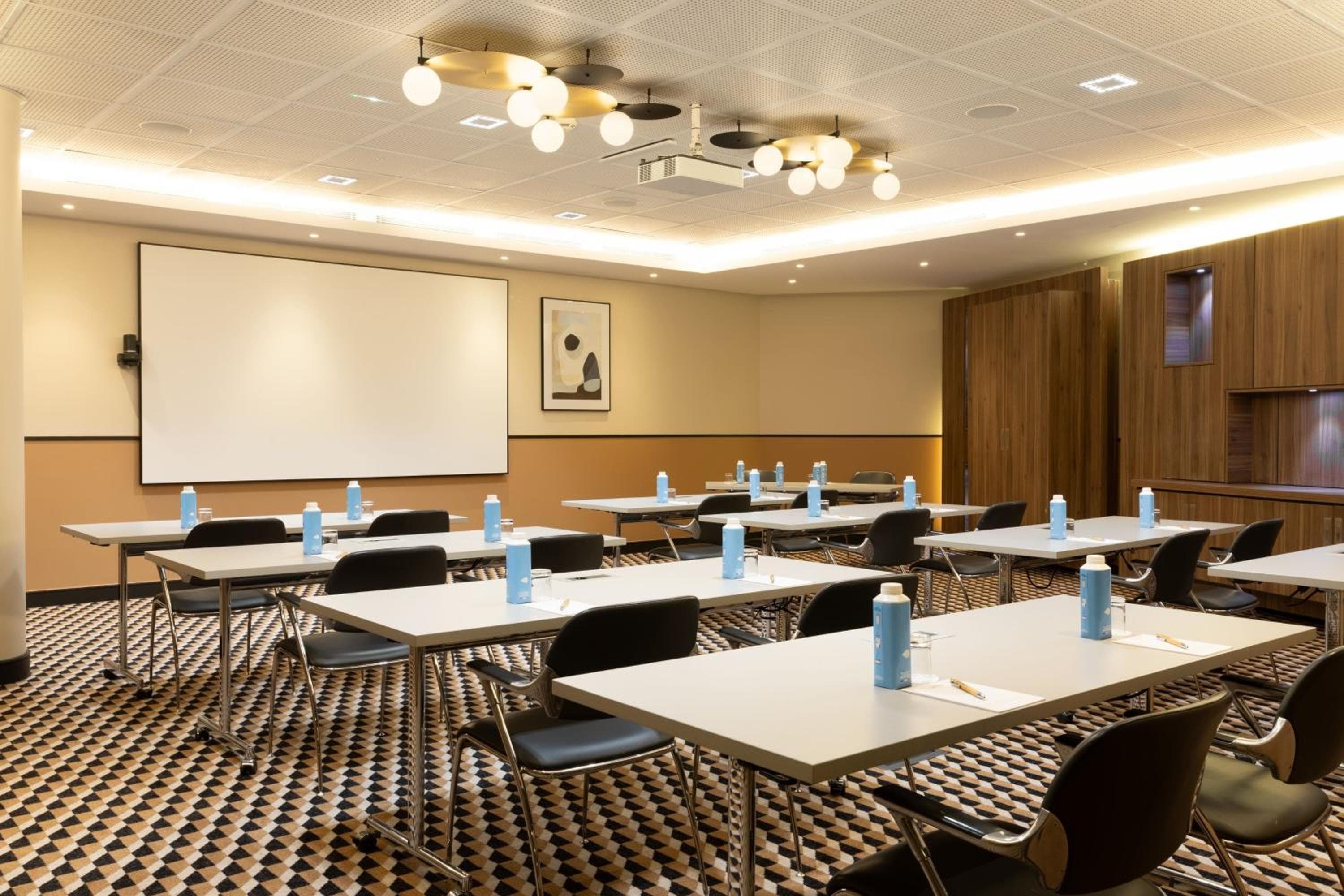Le Parchamp, a Tribute Portfolio Hotel, Paris Boulogne