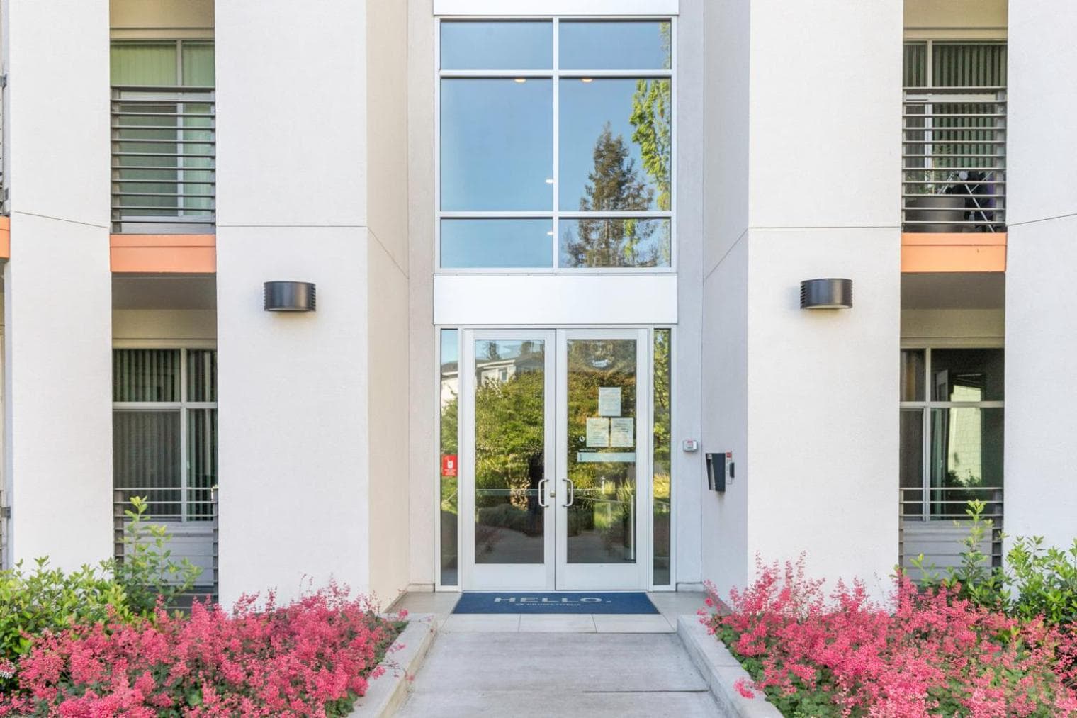 Mountain View 2BR w Gym Pool BBQ nr Caltrain SFO-518