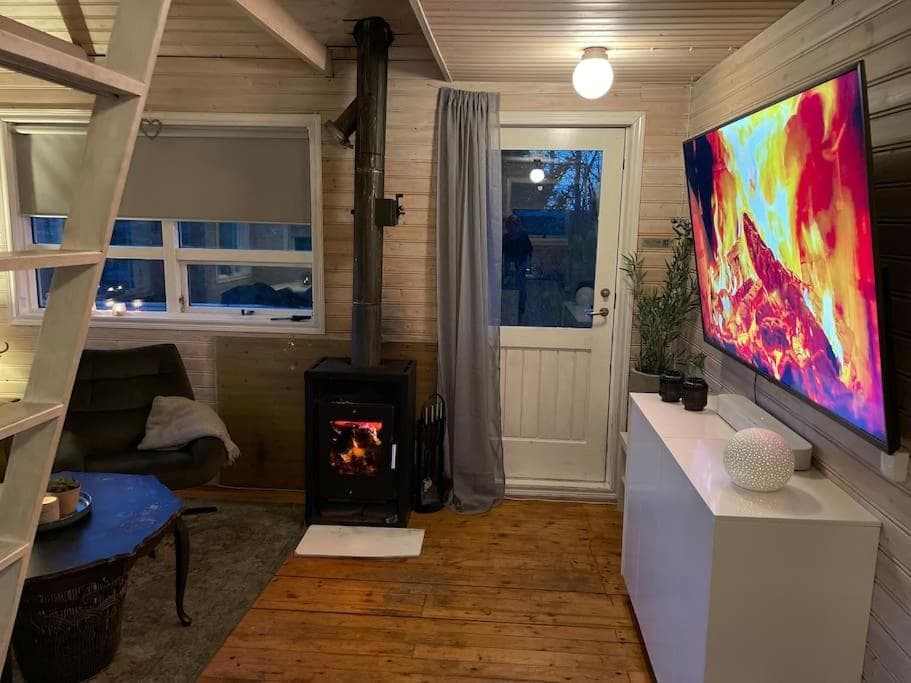 Golden Circle Cozy Retreat