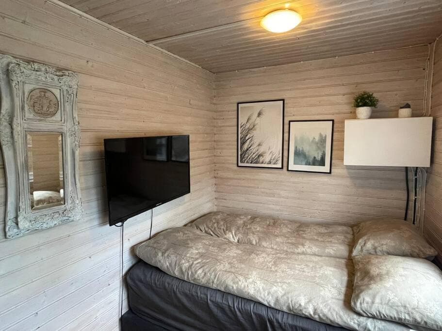 Golden Circle Cozy Retreat