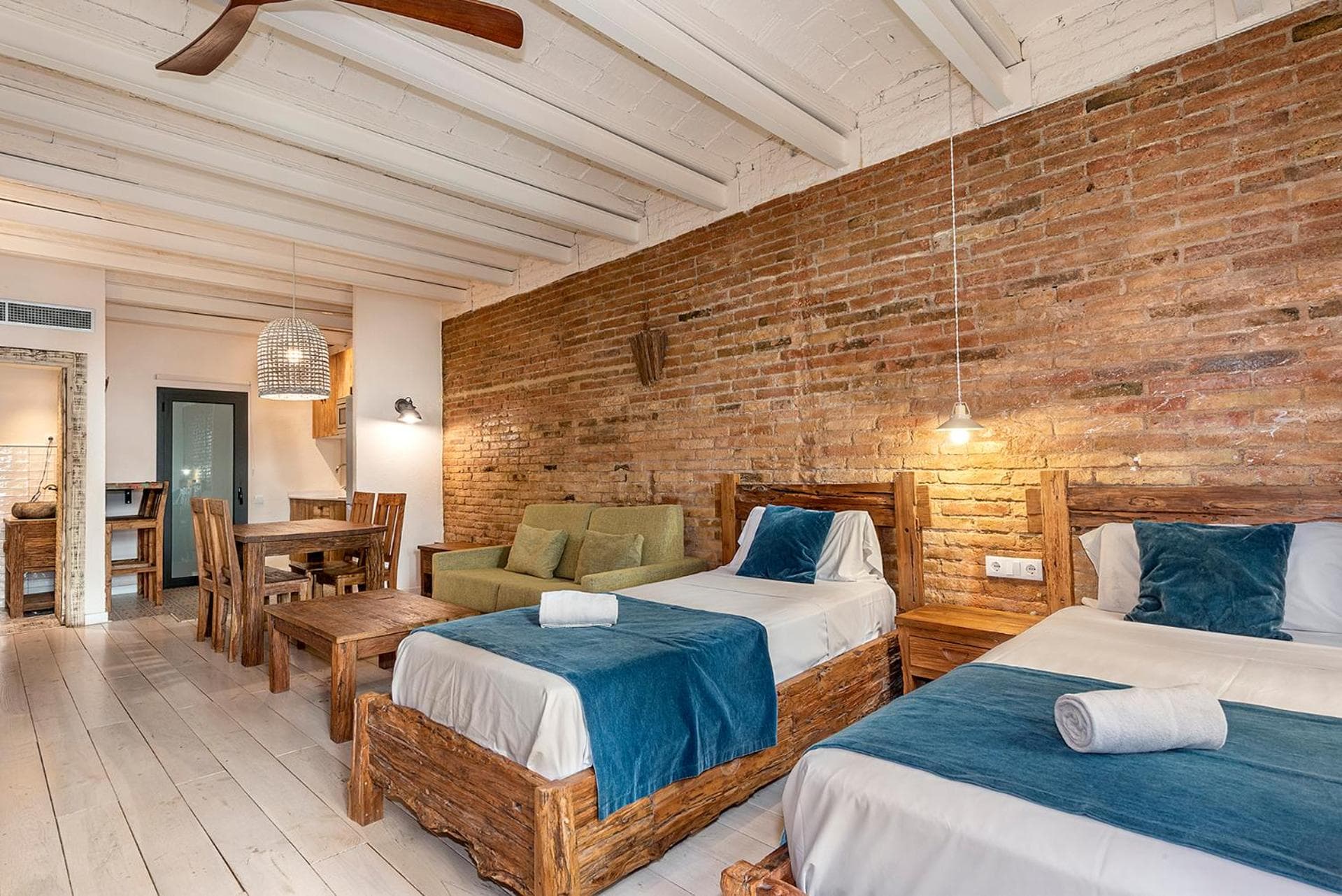 La Bodega Suites
