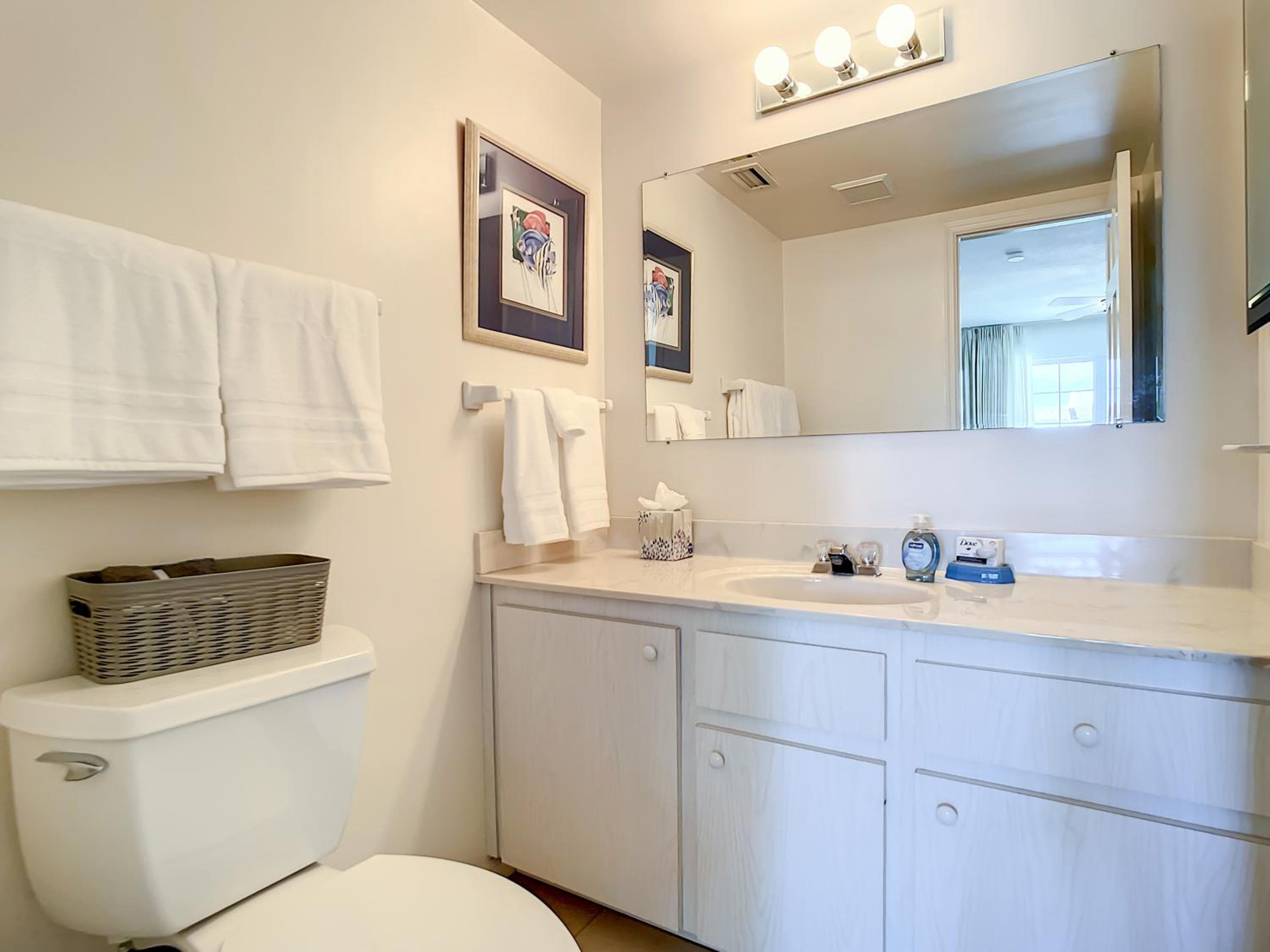New Rental Quiet Tropical Oasis with Pool View - Coronado Cove