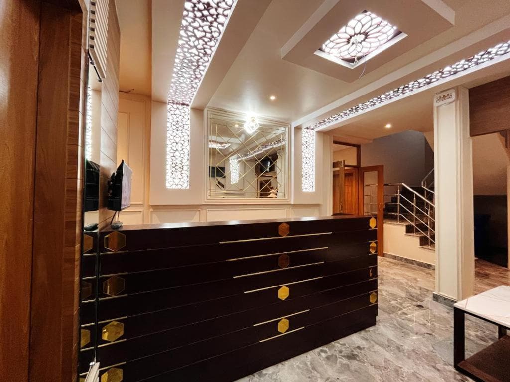 Hotel Royal Regency Palace Vijay chowk Gorakhpur