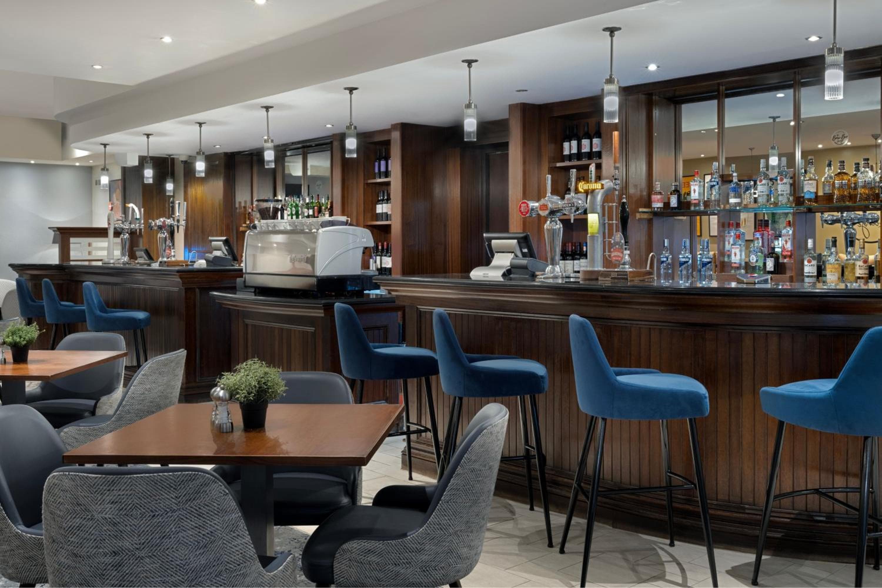 Delta Hotels by Marriott Heathrow Windsor