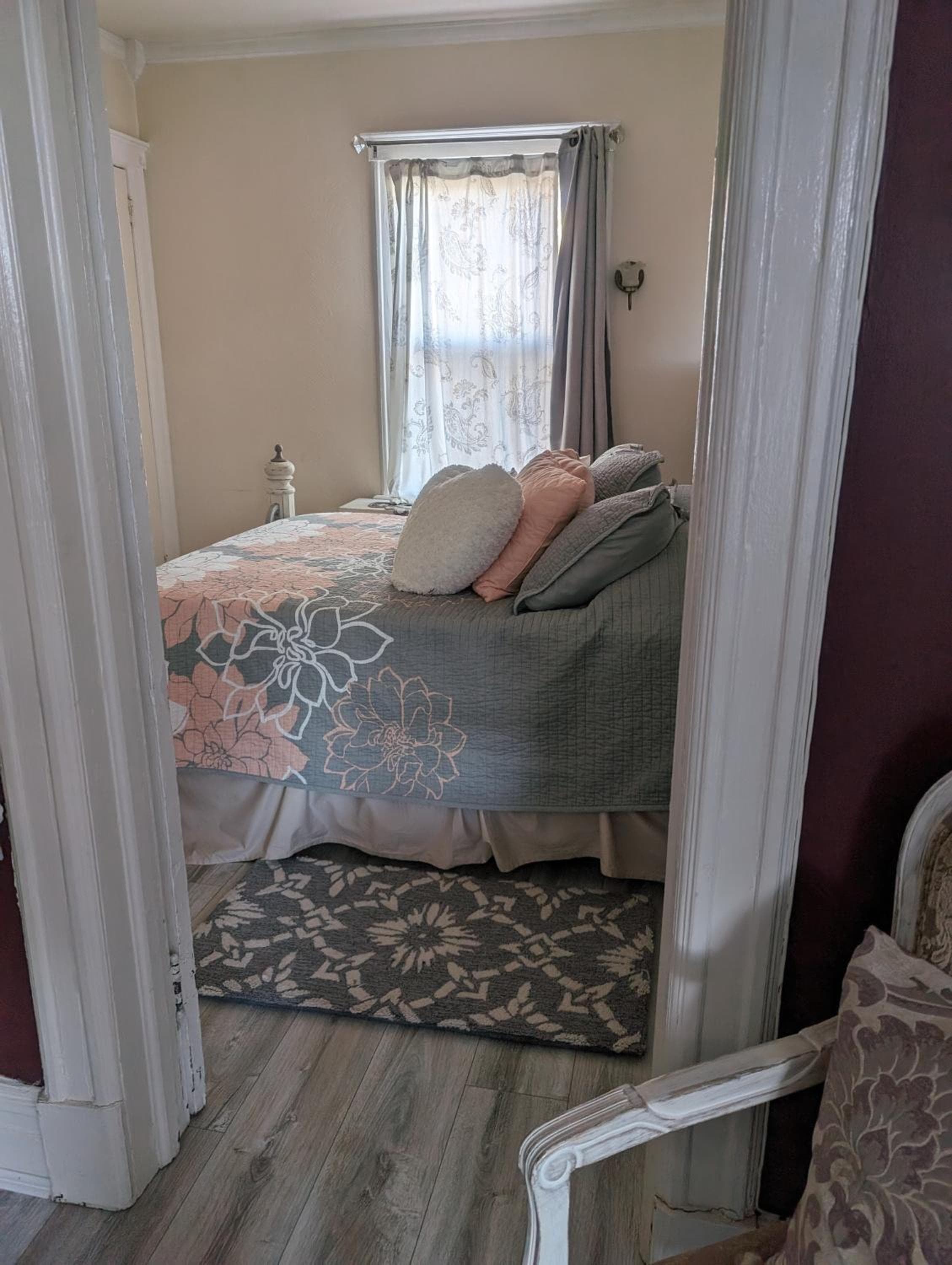 Sunny & Spacious Montclair NJ Apartment