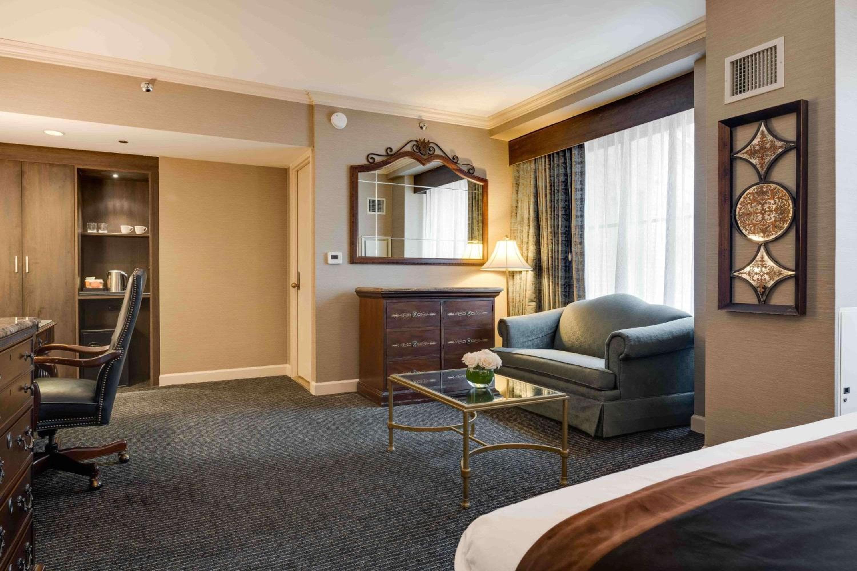 The Whitehall Hotel - BW Premier Collection