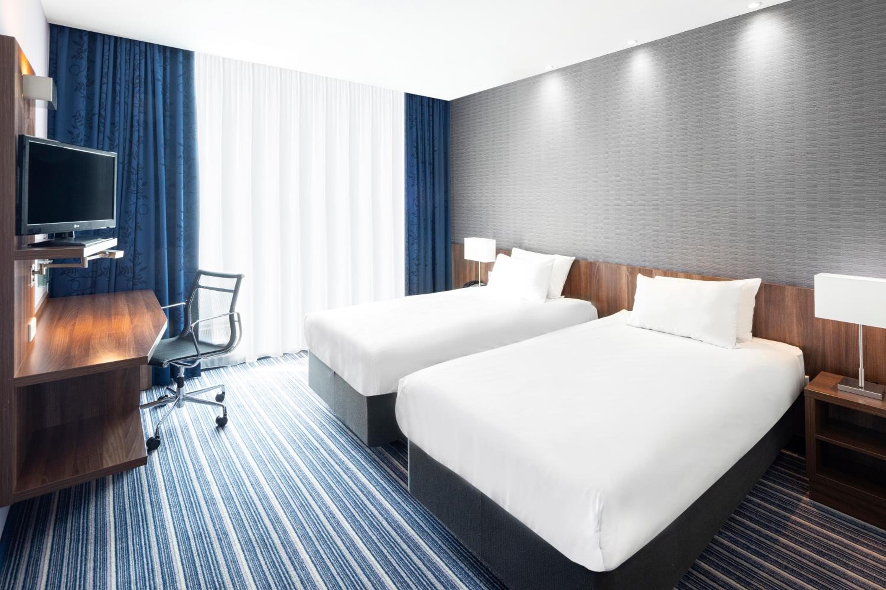 Holiday Inn Express Amsterdam - Sloterdijk Station by IHG