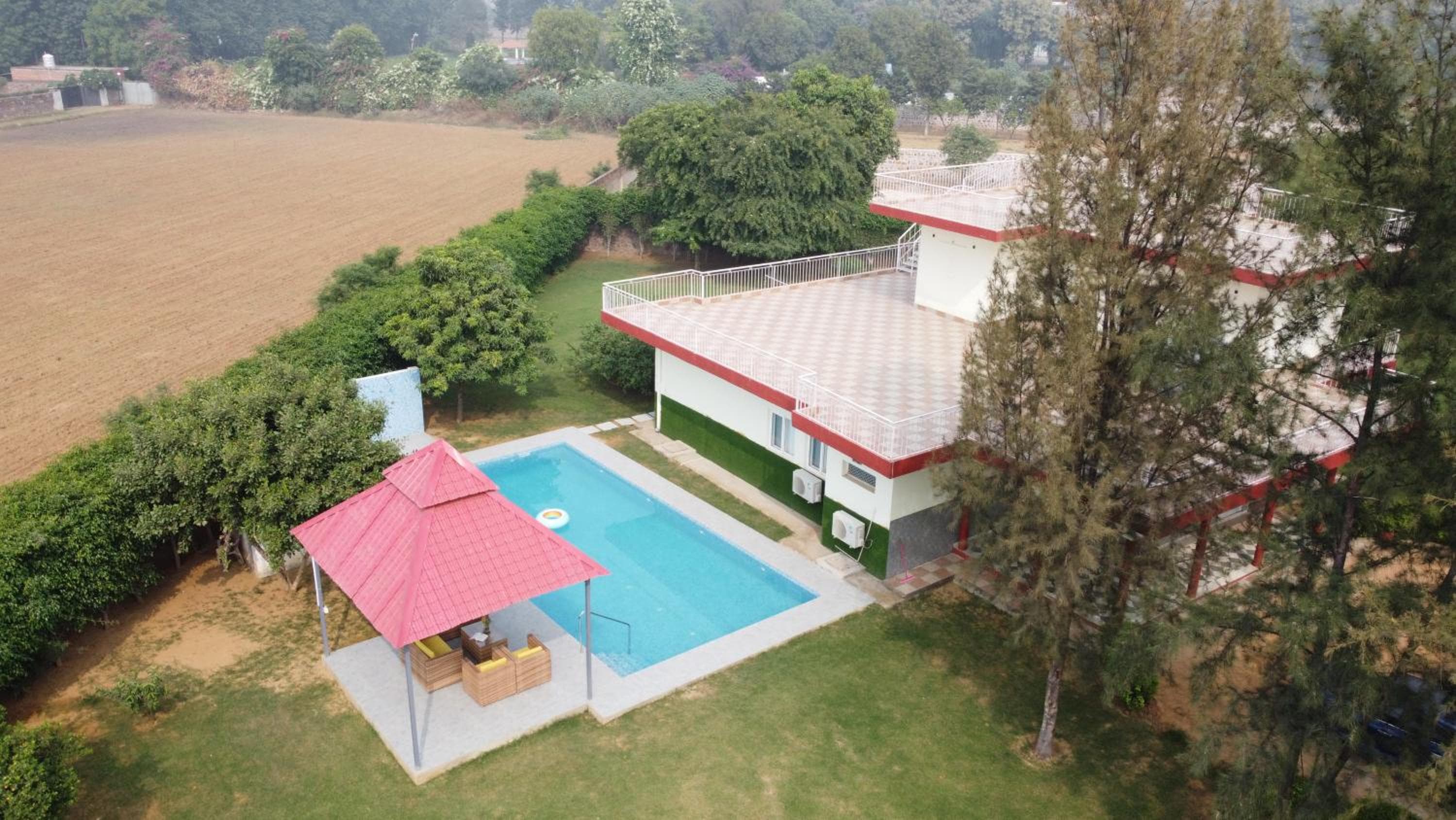 Alaya Stays Luxe FarmAcre Pet-friendly 4-BHK Villa With Private Pool, Garden & Terrace