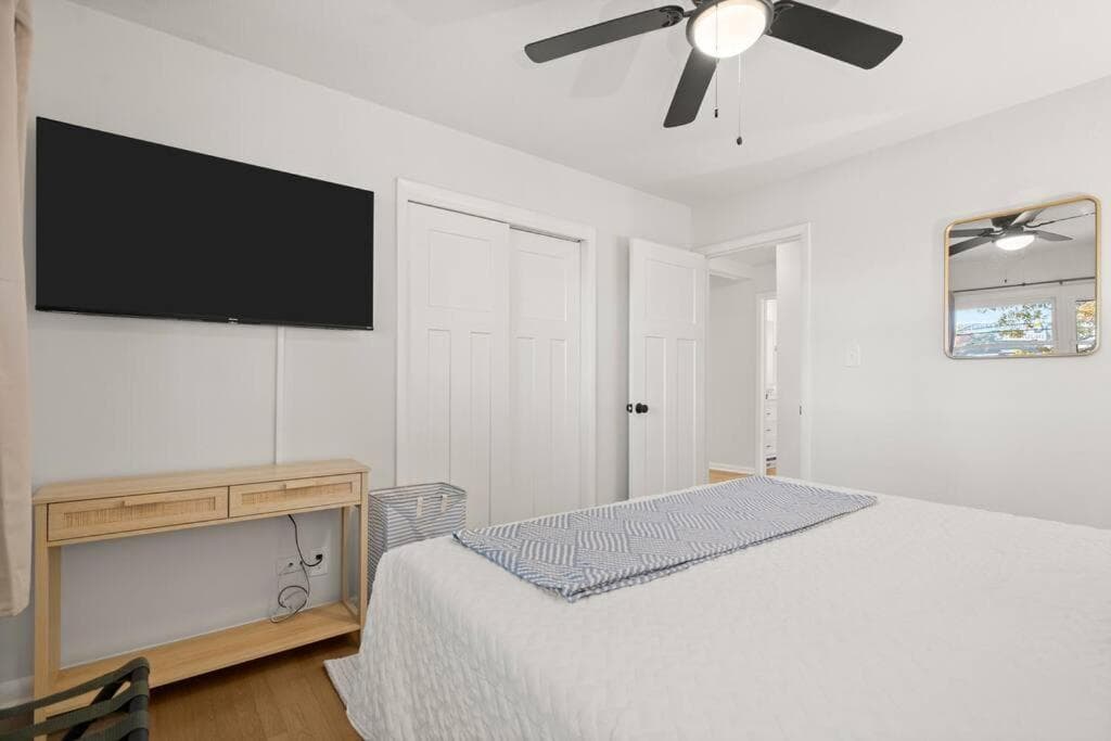 *Just launched*5 bedroom house*Game room*Fire Pit*