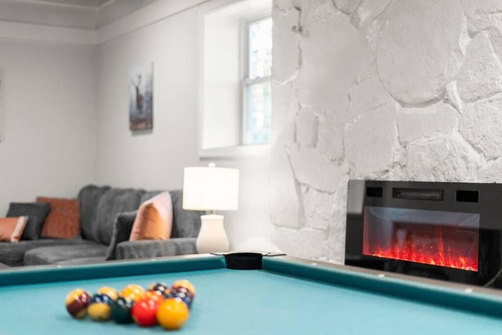 *Just launched*5 bedroom house*Game room*Fire Pit*
