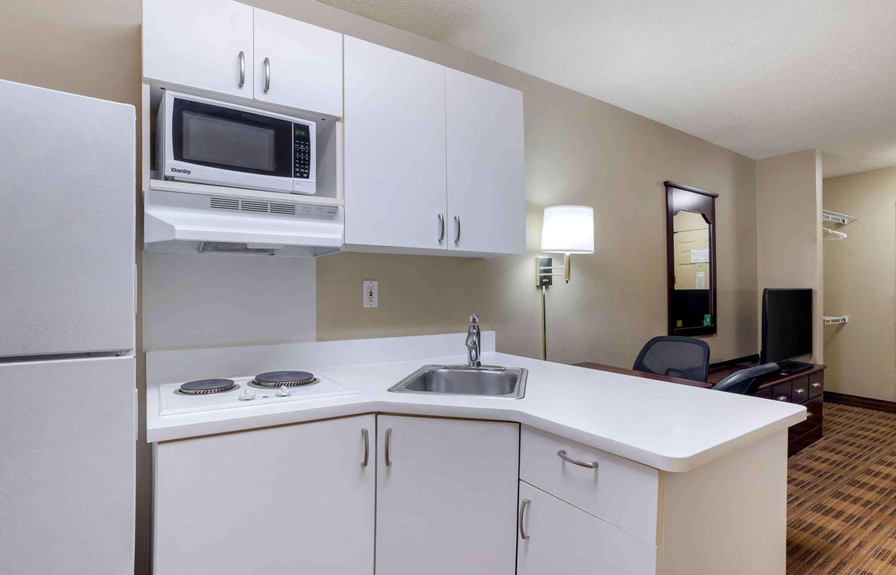 Studio 6 Extended Stay Huntsville, AL - US Space & Rocket Center