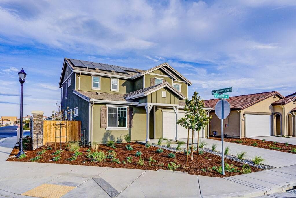 Minimum Three months rental Stunning Lake home close to Bart, Marina, Boating