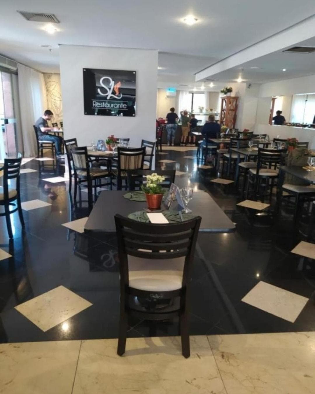 GOLDEN FLATs - MESMO PREDIO SLAVIERO HOTEIS ADM INDEPENDENTE