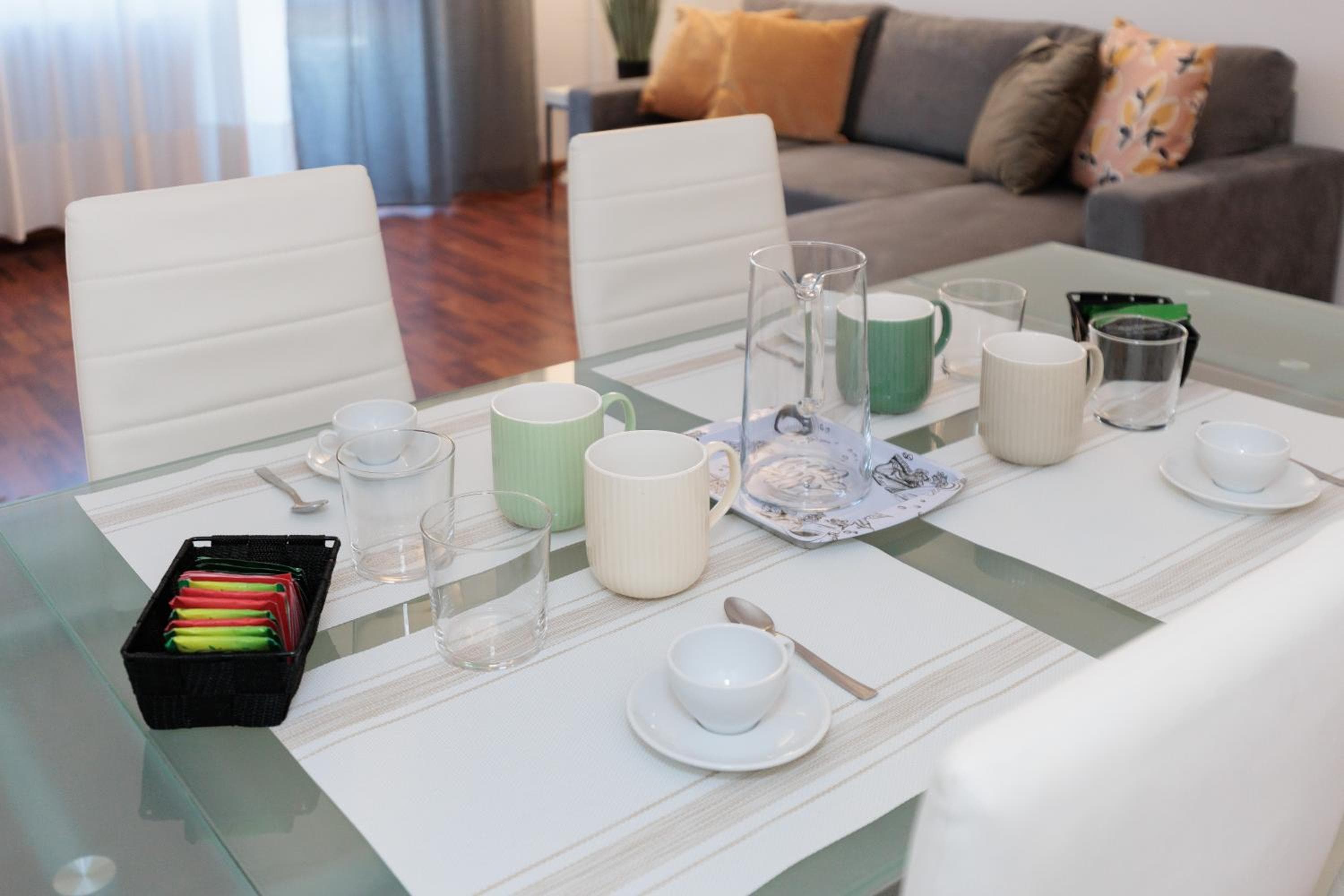 Signorile Appartamento in Centro Hapton house Central 12
