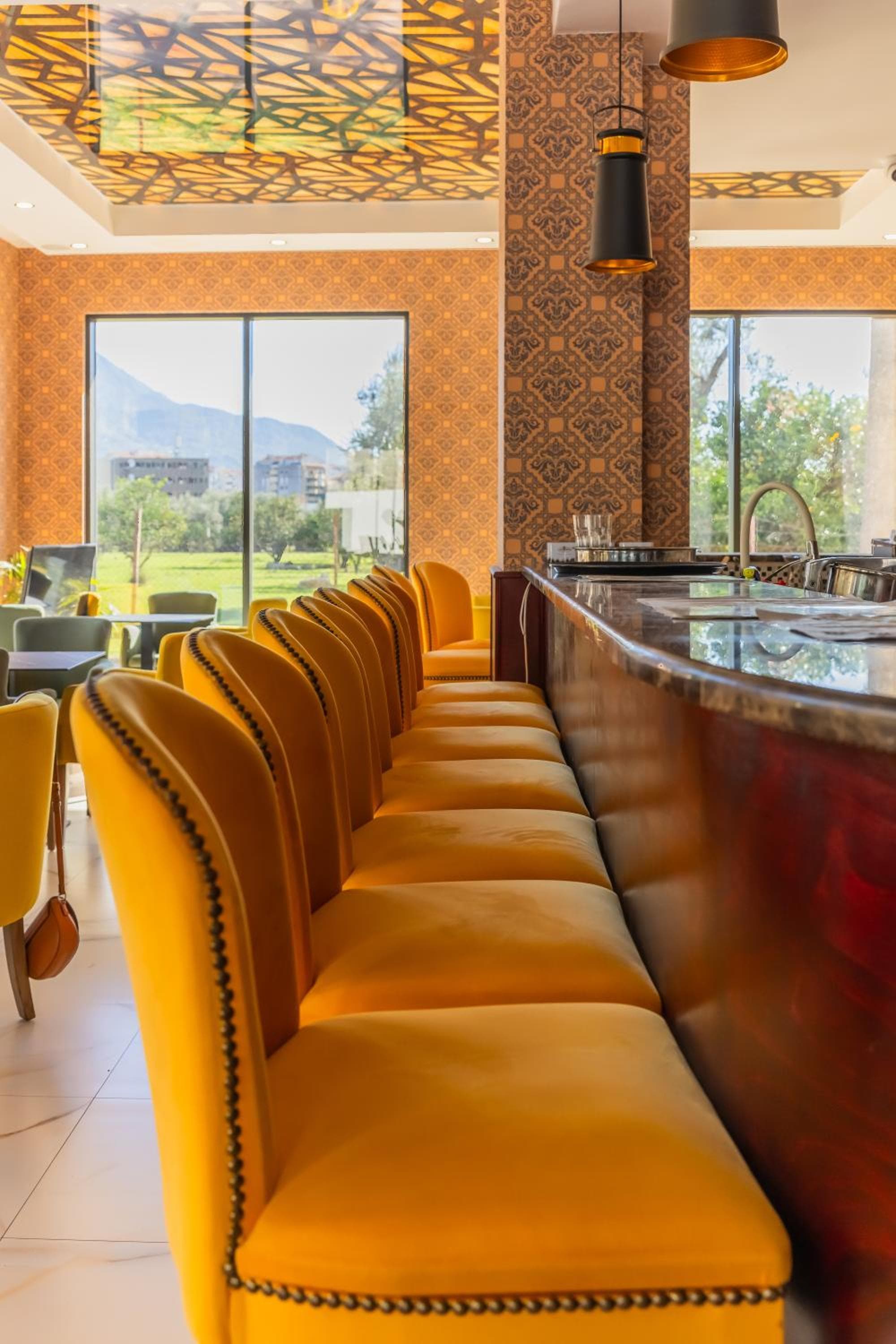 Hotel Pharos